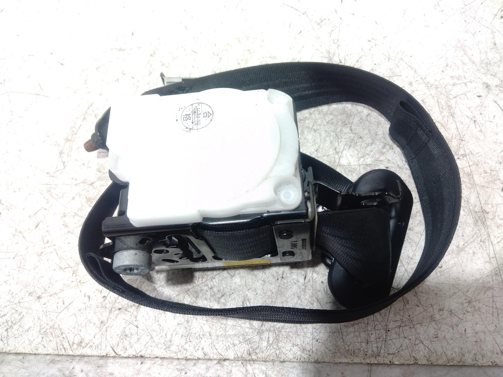 Seat_Belt_Stalk