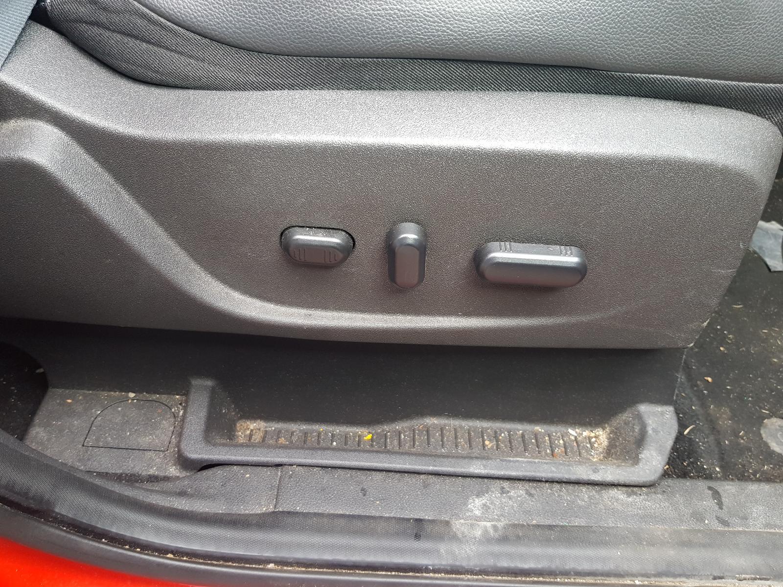 Ford Kuga - TF 2013-Present