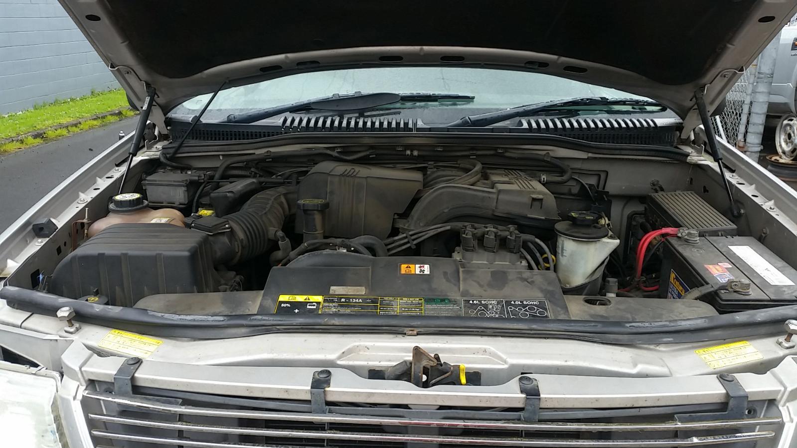 Ford Explorer - UT 2001-2005