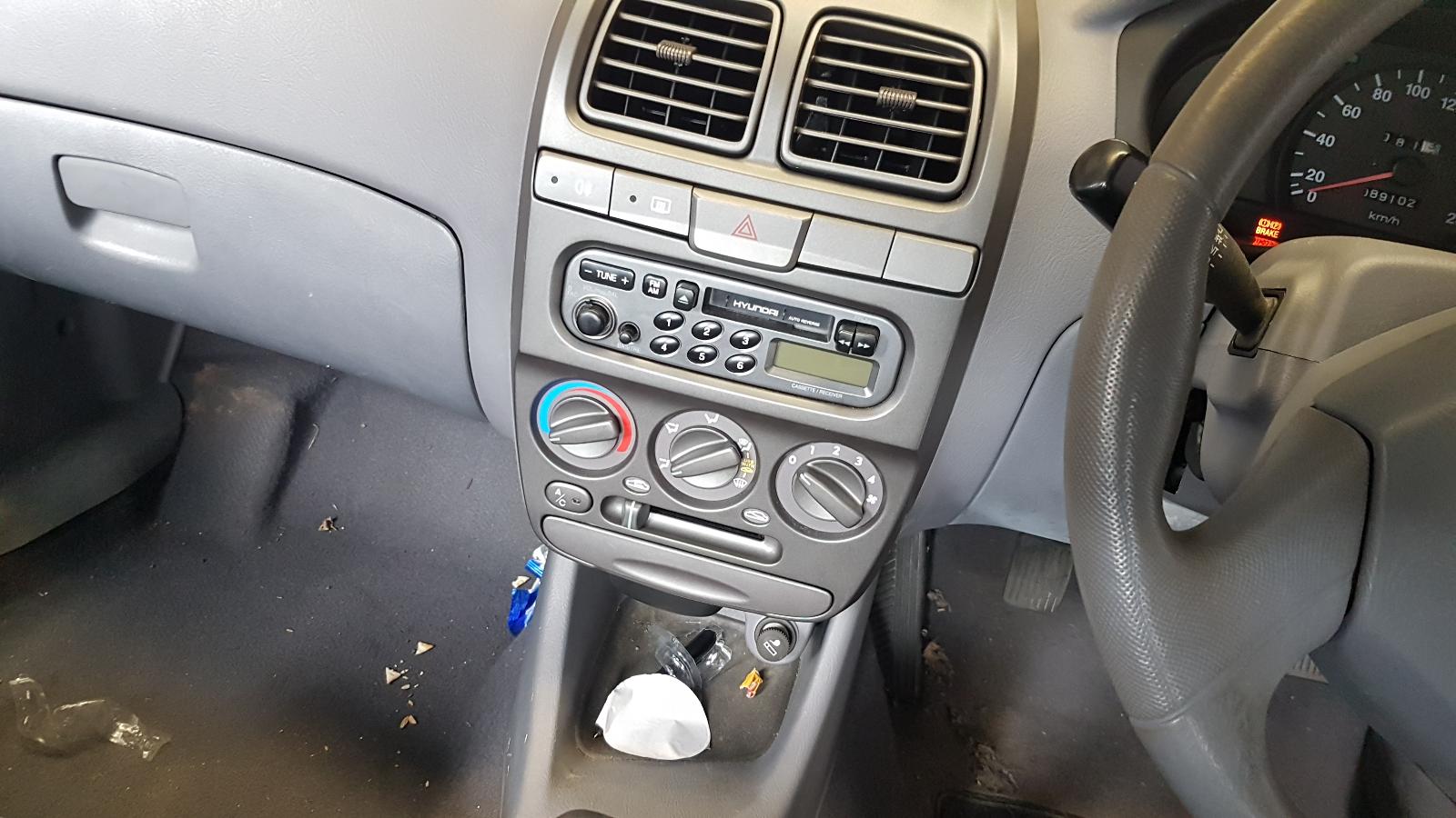 Hyundai Accent - 2000-2003