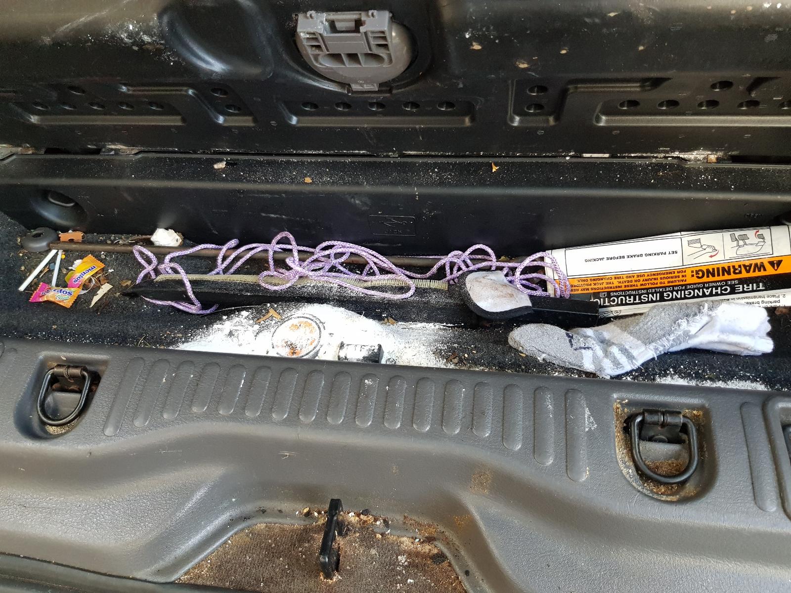 Ford Explorer - UT 2001-2005