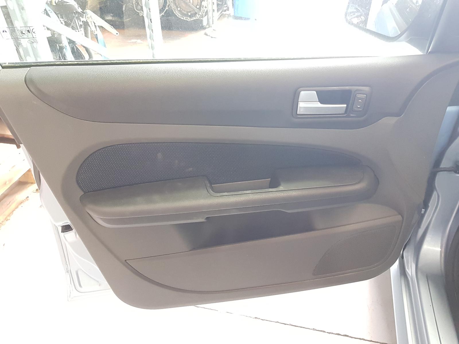 Ford Focus - LS 2005-2007