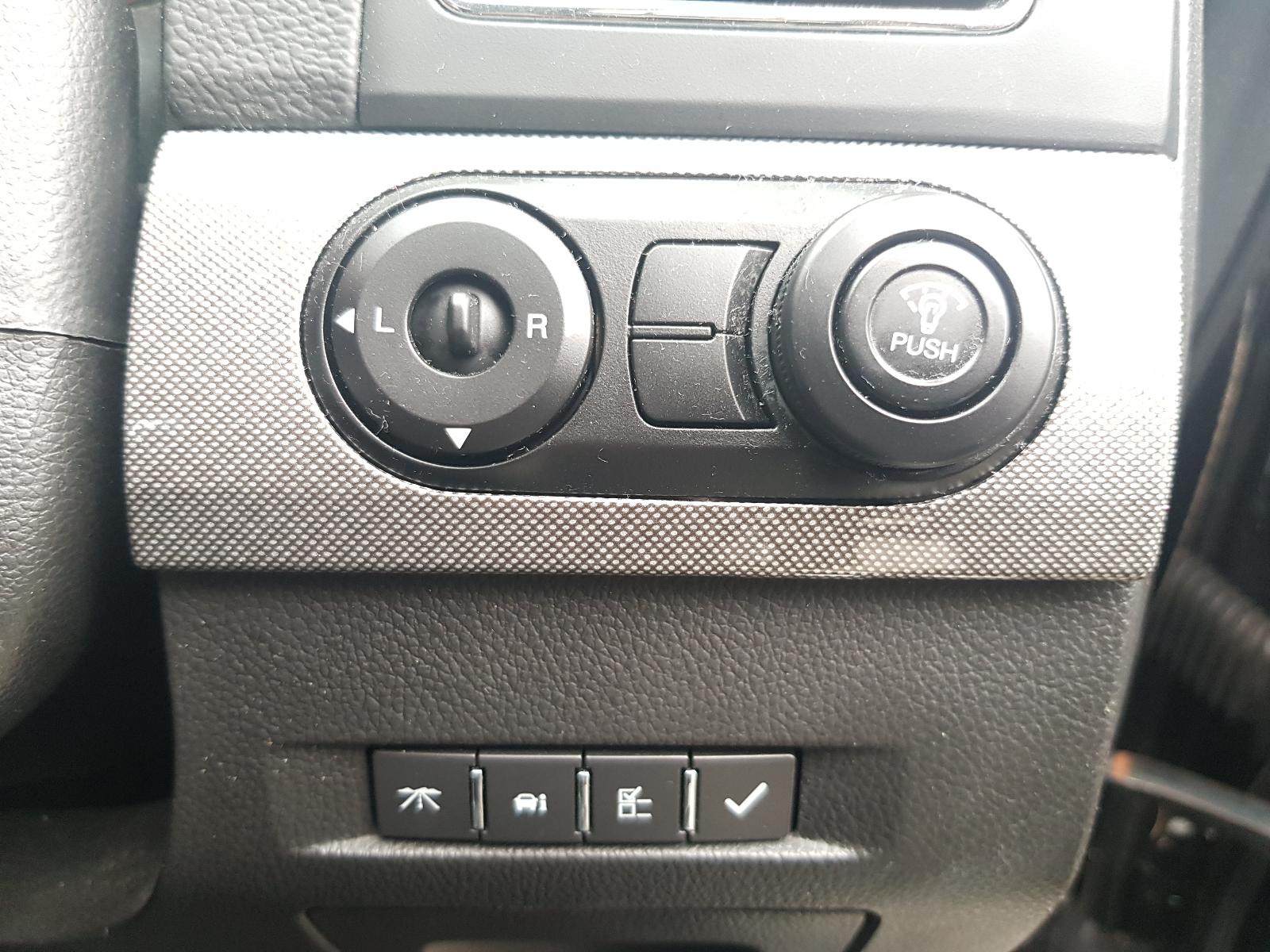 Holden Captiva - Captiva 7 2011-Present