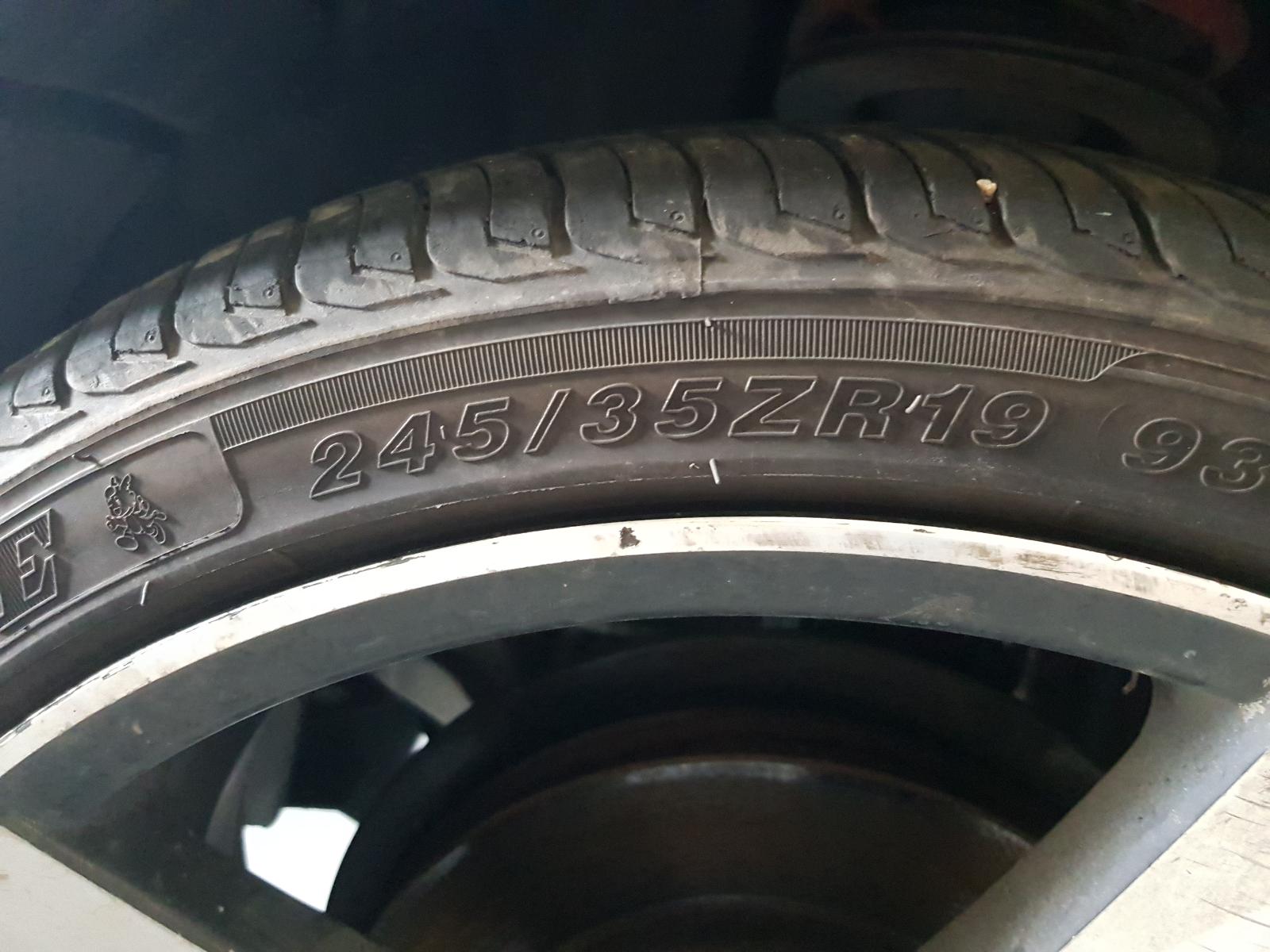 Holden Commodore - VF 2013-Present