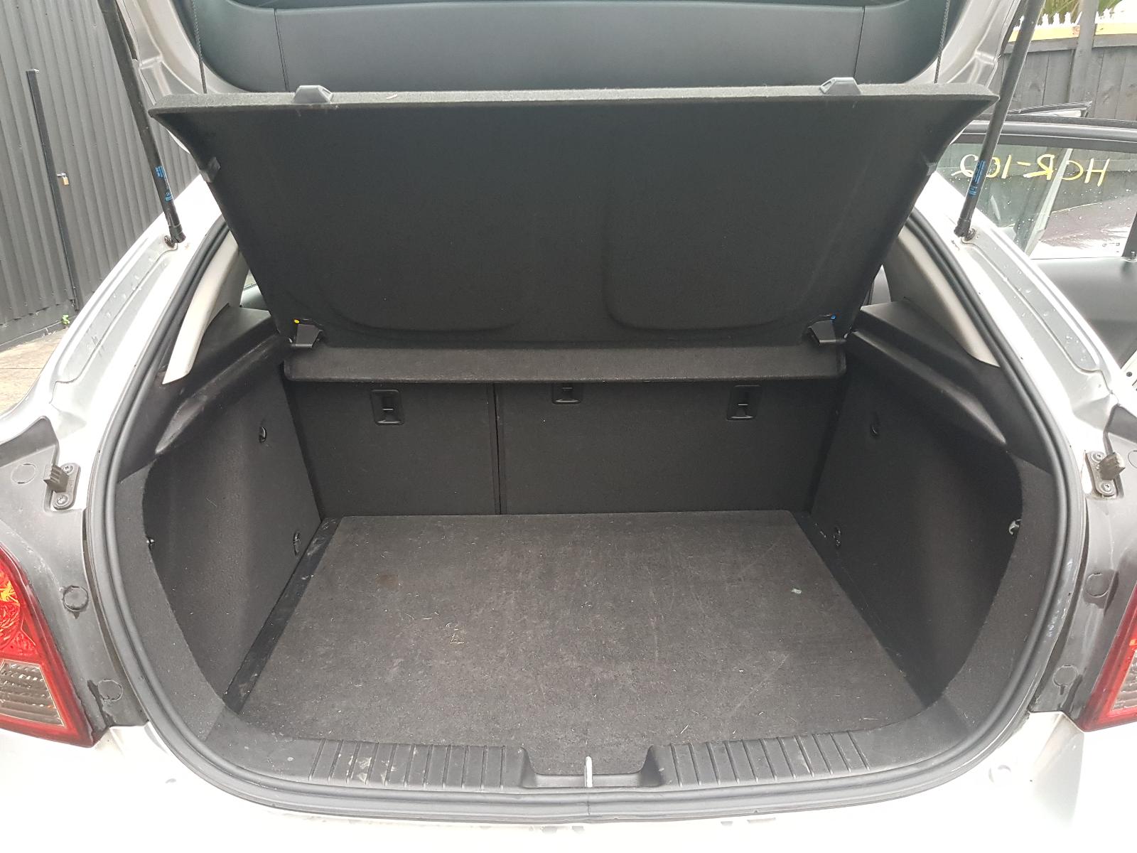 Holden Cruze - 2009-Present