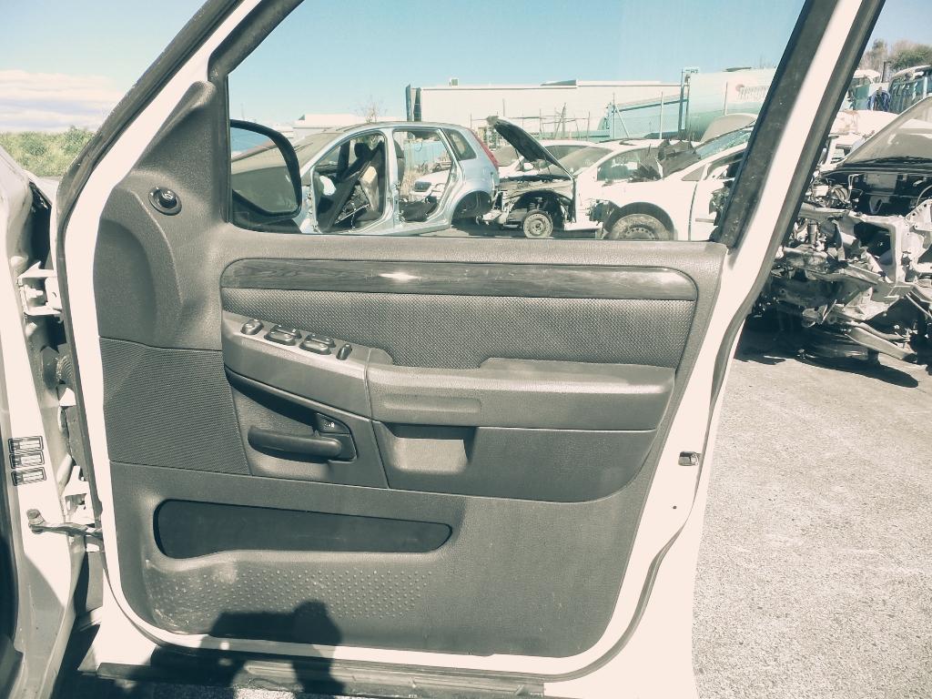 Ford Explorer - UT 2001-2005