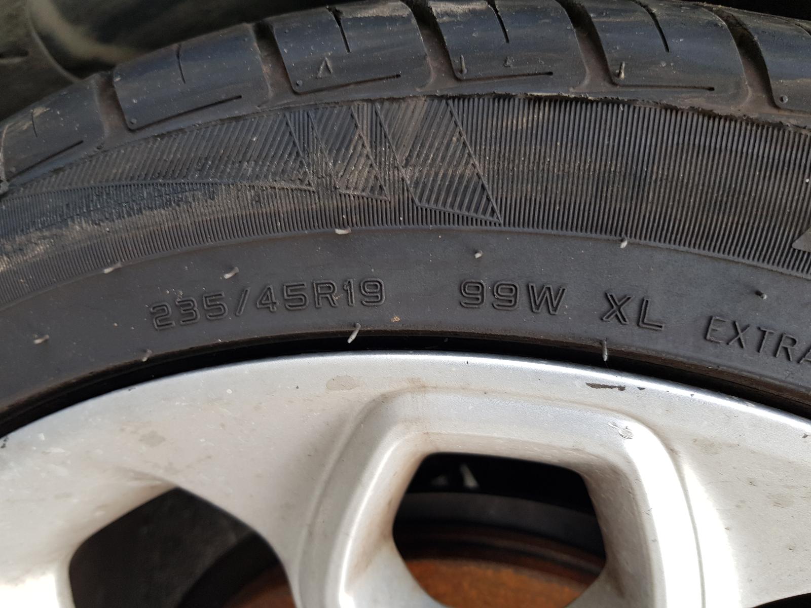 Ford Kuga - TE 2012-2013