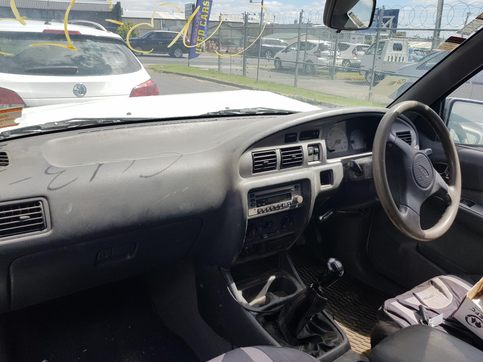 Ford Courier - UT 2005-2006