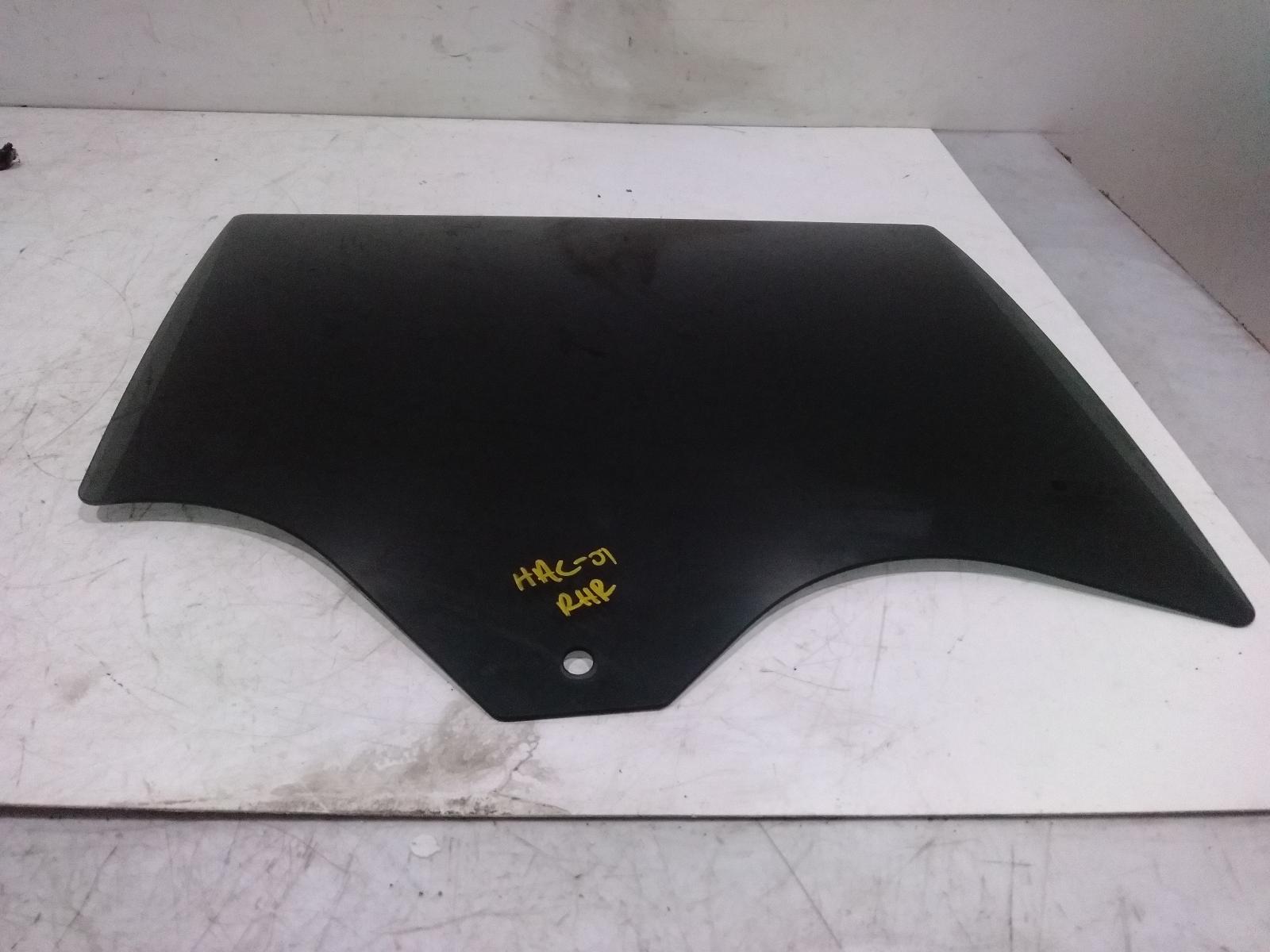 Right_Rear_Door_Window