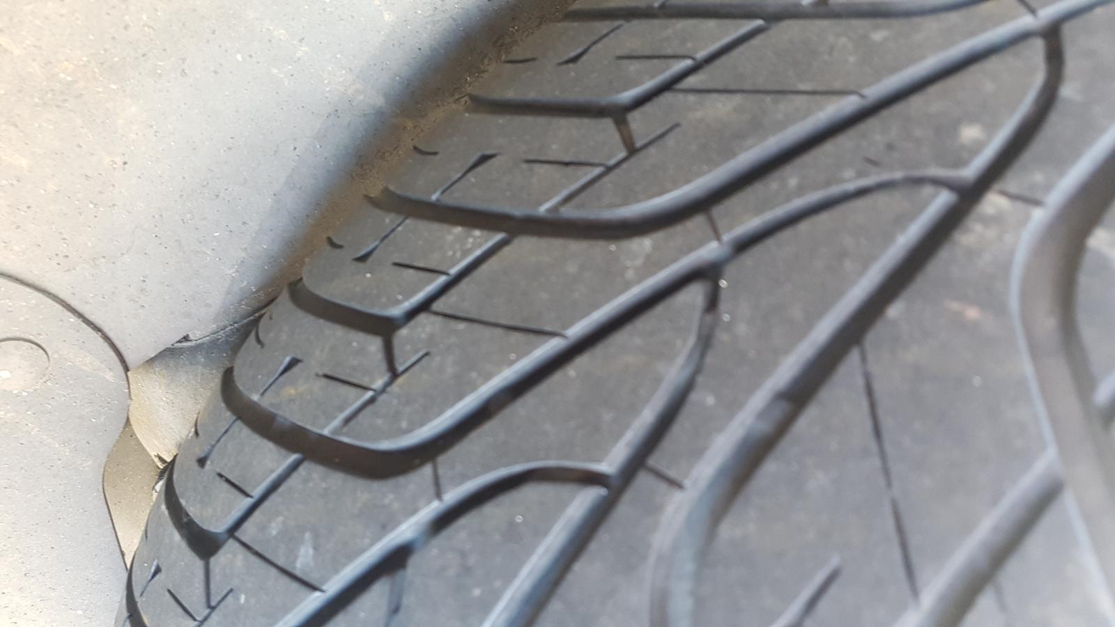 Ford Explorer - UT 2001-2005