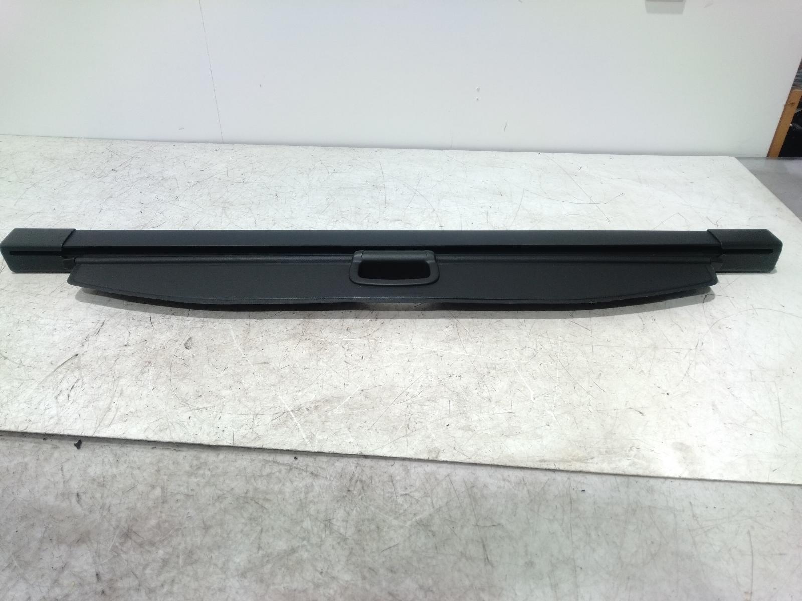 Parcel_Shelf_Cargo_Blind