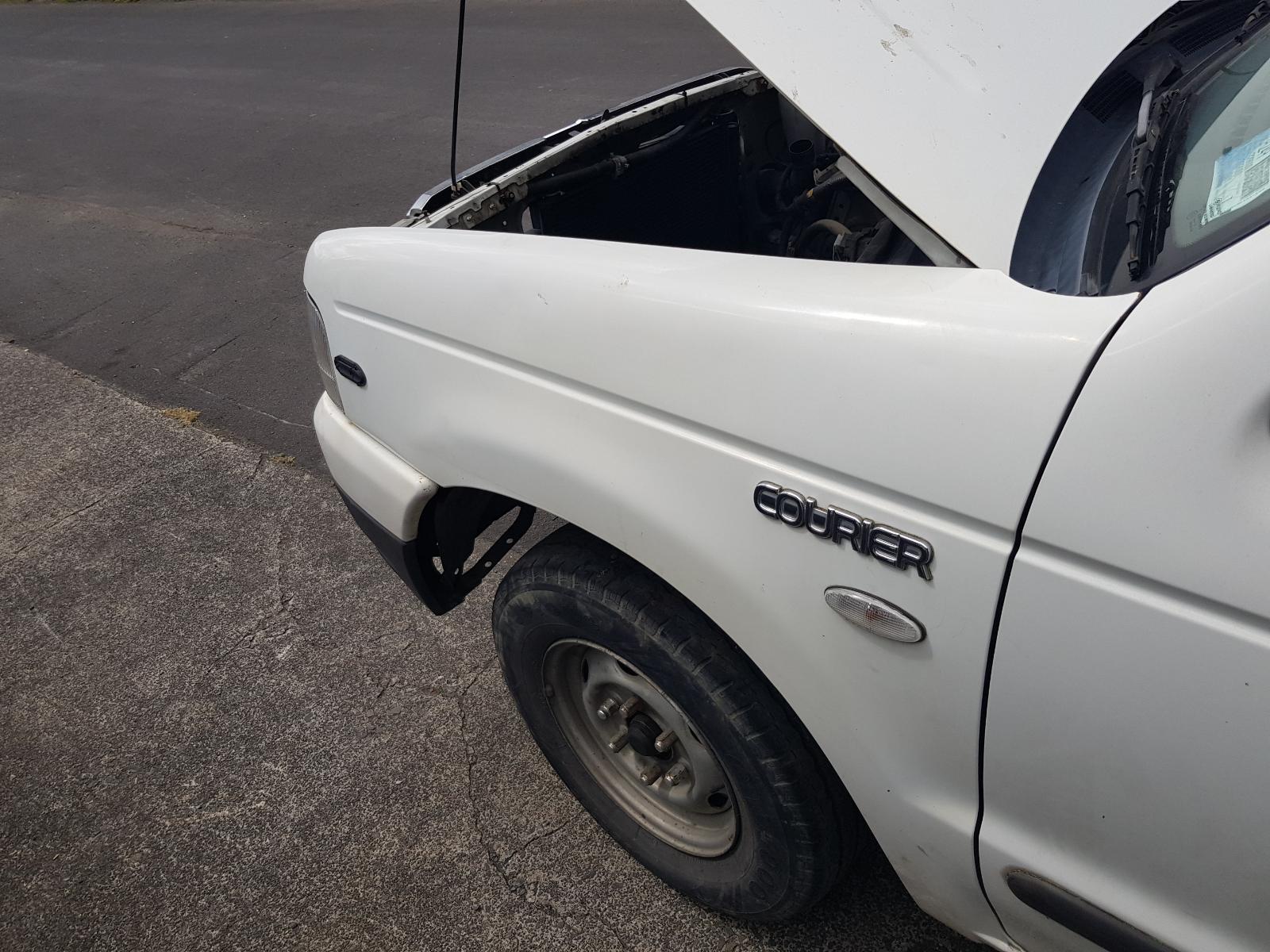 Ford Courier - UT 2005-2006