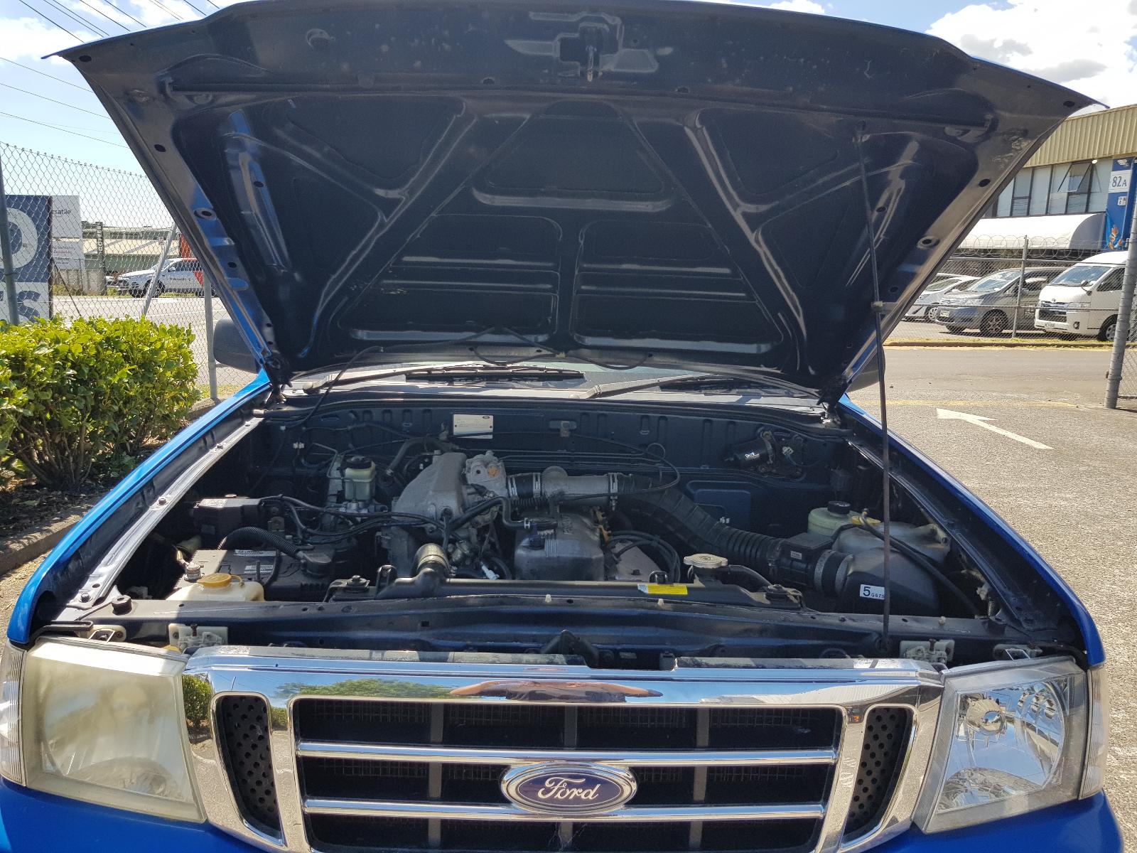 Ford Courier - 03-05