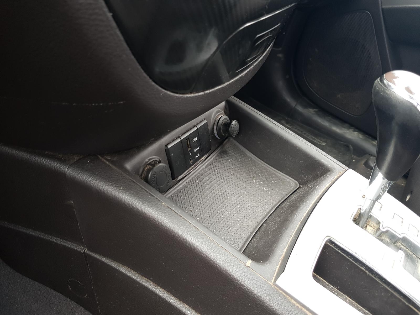 Hyundai Santa Fe - 2006-2012