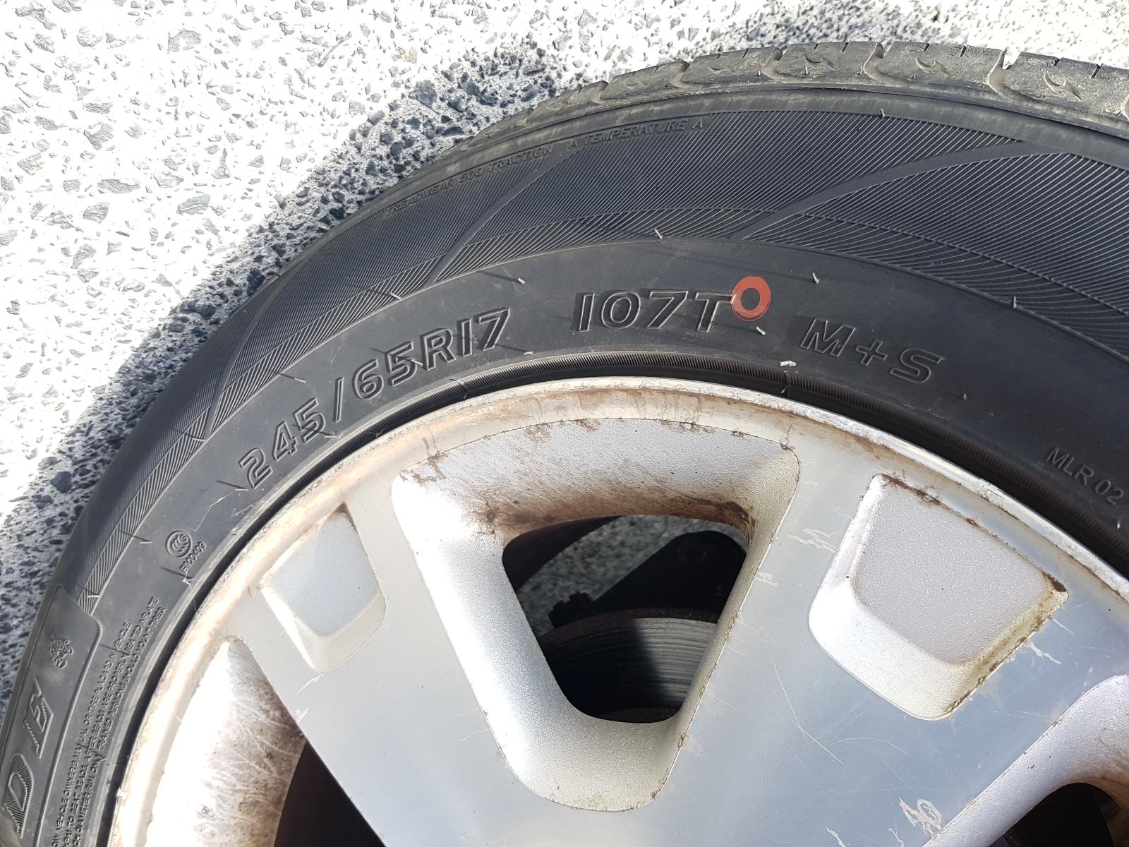 Ford Explorer - UT 2001-2005