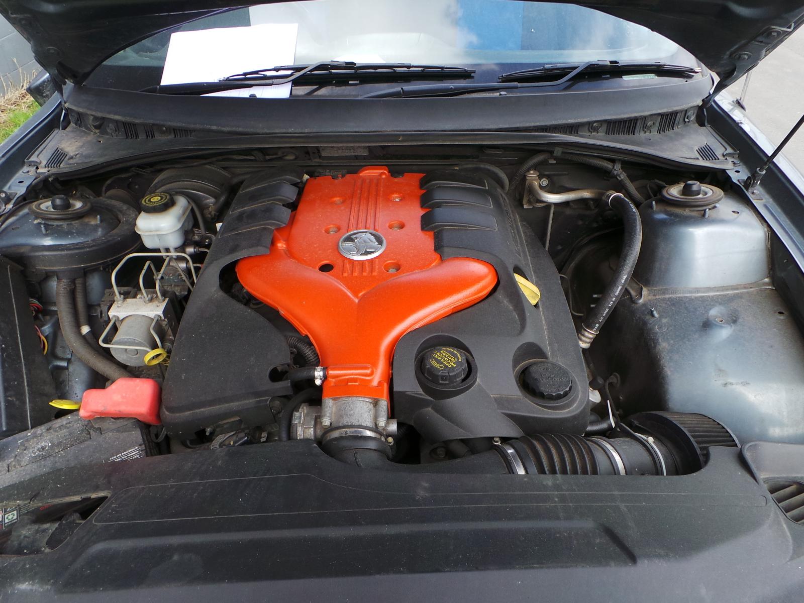 Holden Crewman - VZ  2004-2007