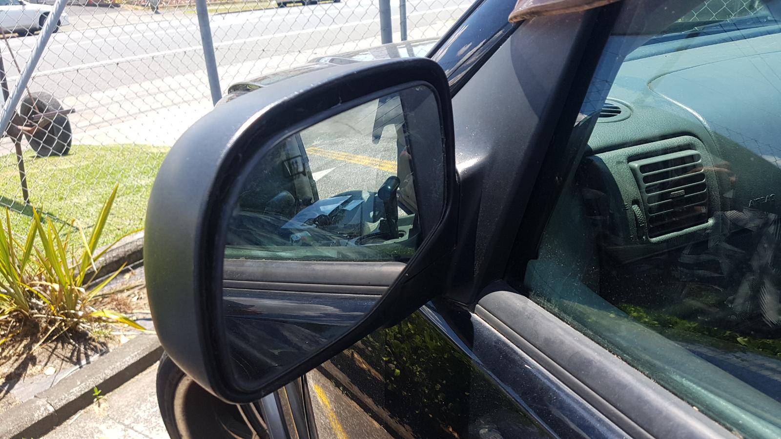 Ford Explorer - UT 2001-2005