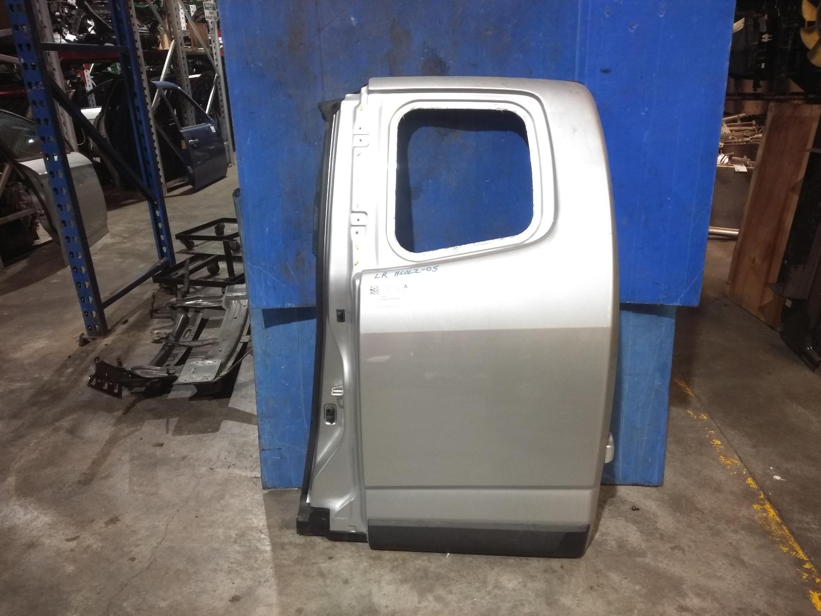 Left_Rear_Door_Sliding