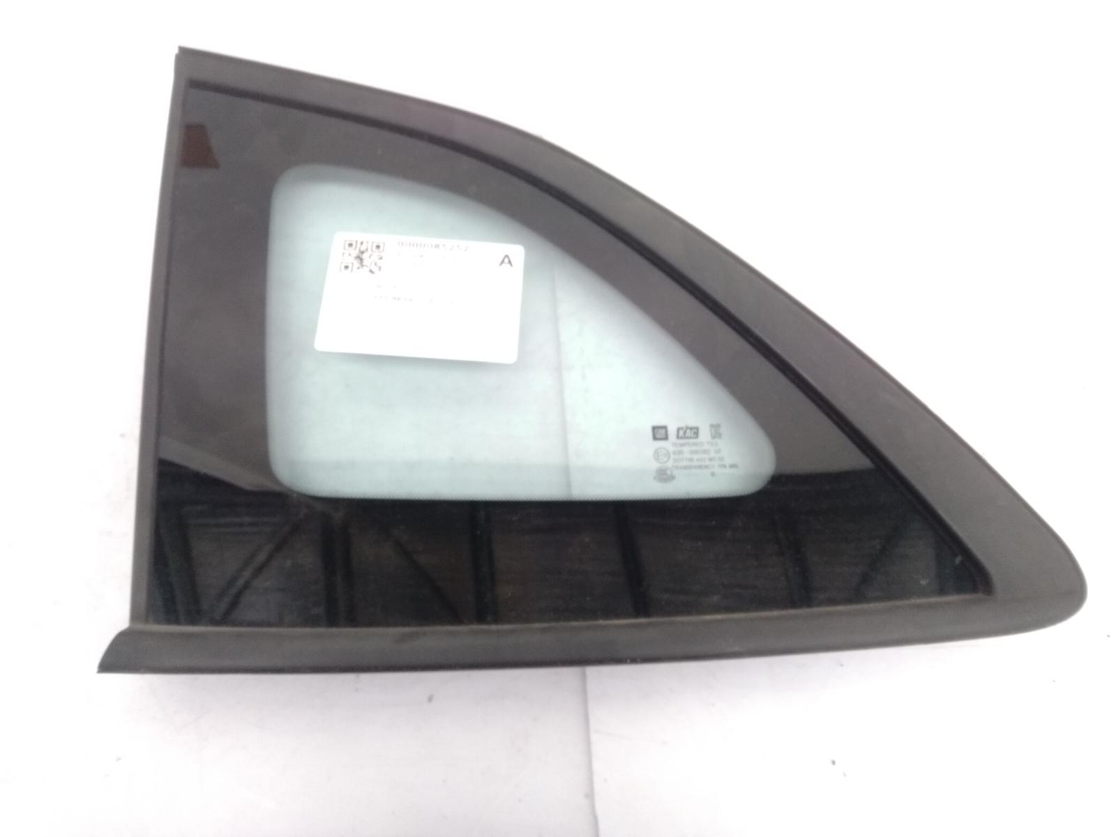 Left_Rear_Side_Glass