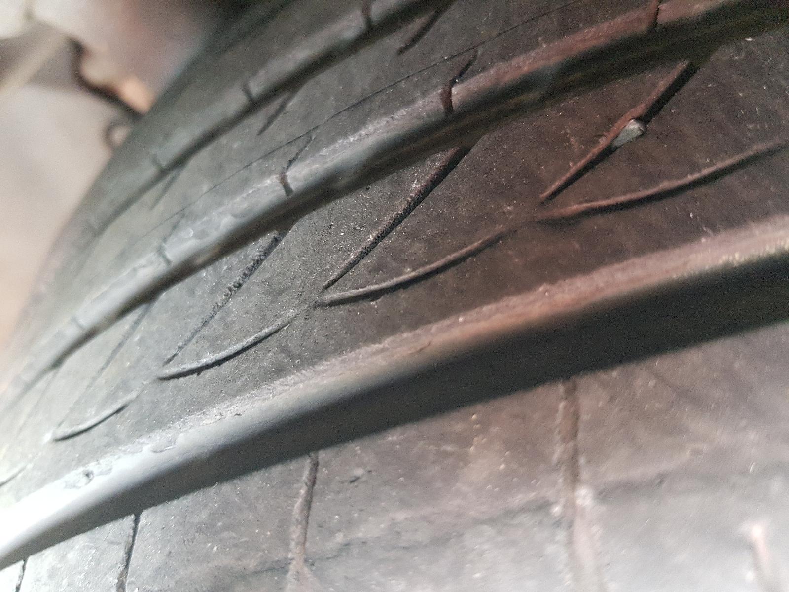 Ford Kuga - TE 2012-2013