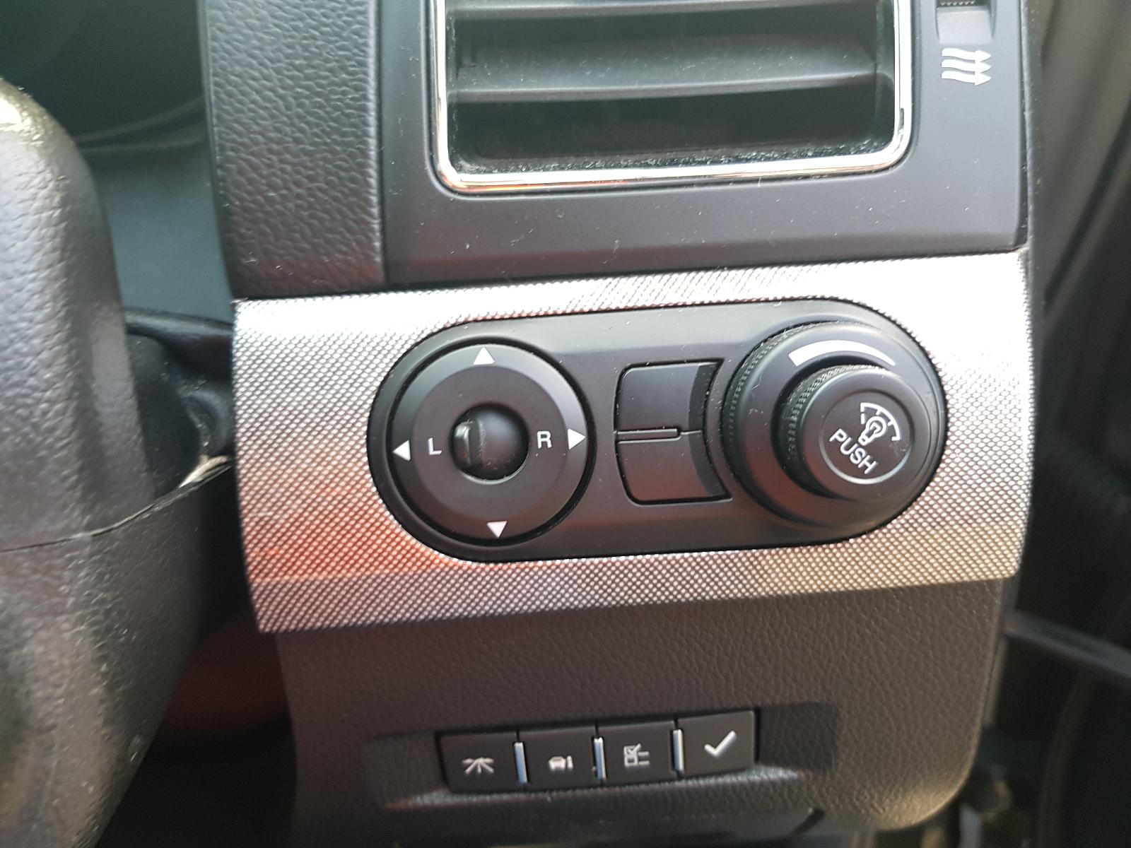 Holden Captiva - Captiva 7 2011-Present