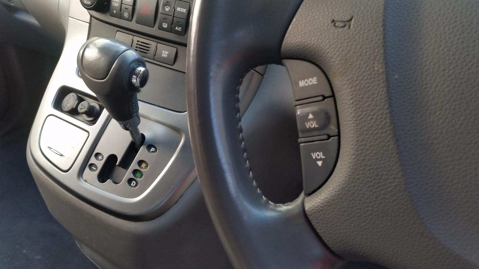 KIA Carnival - 2nd Gen 2006-2014