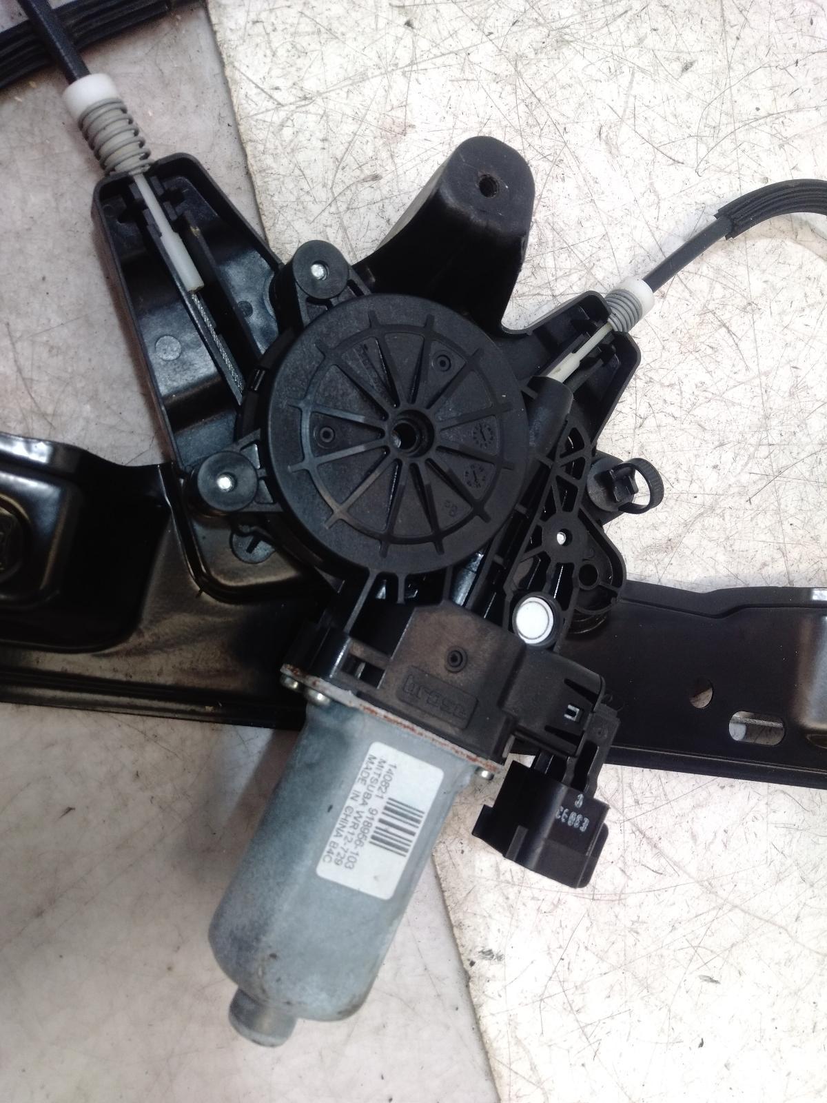 Right_Front_Window_Reg_Motor