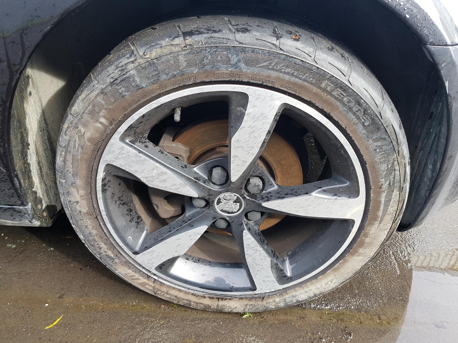 Holden Commodore - VE Omega 06-