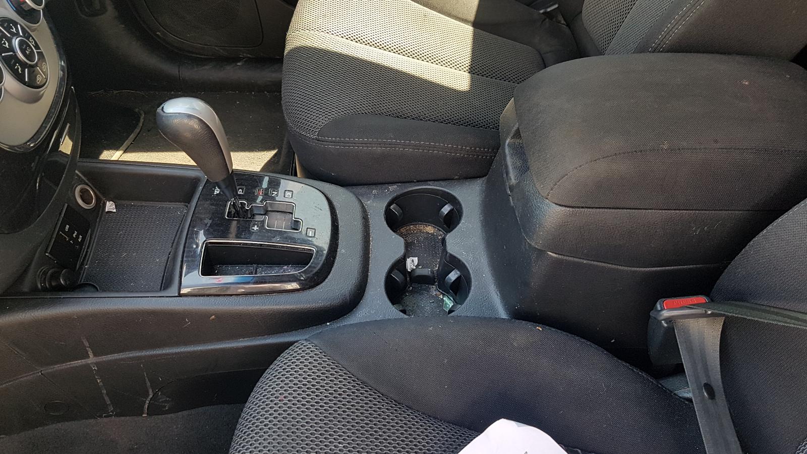 Hyundai Santa Fe - 2006-2012