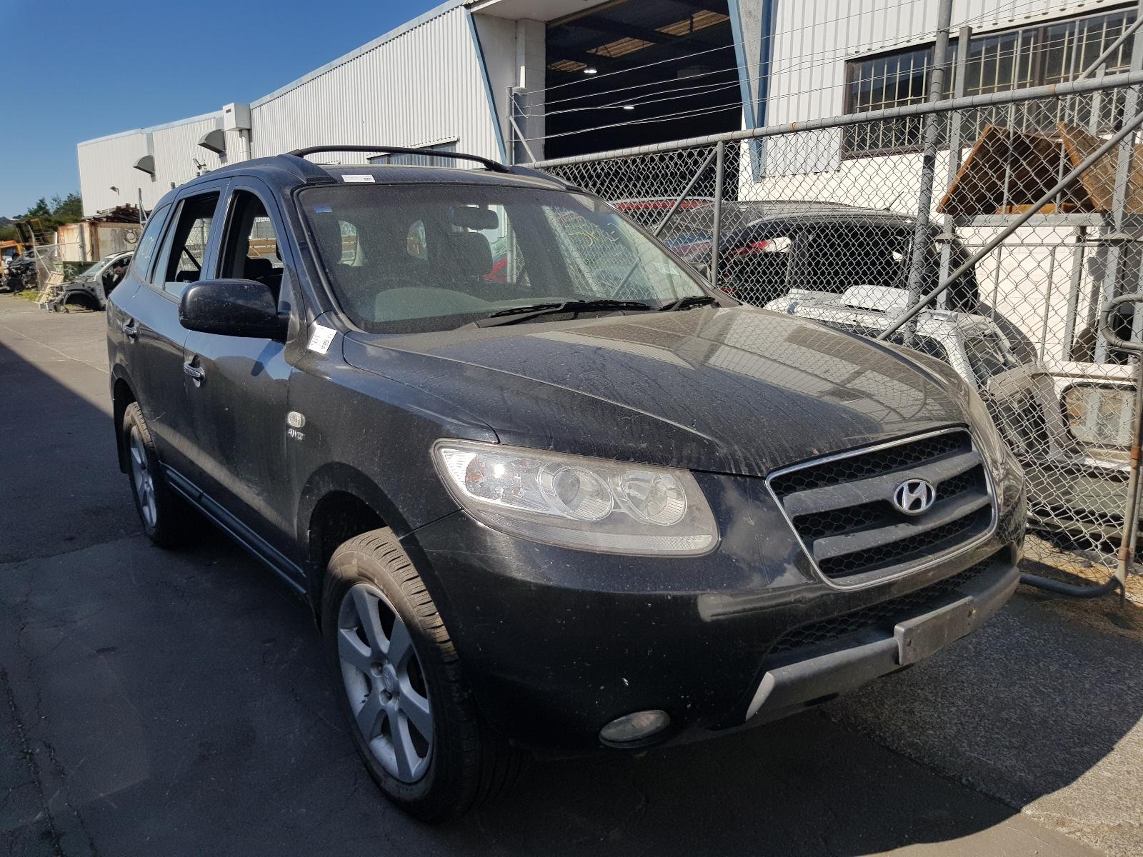 Hyundai Santa Fe - 2006-2012