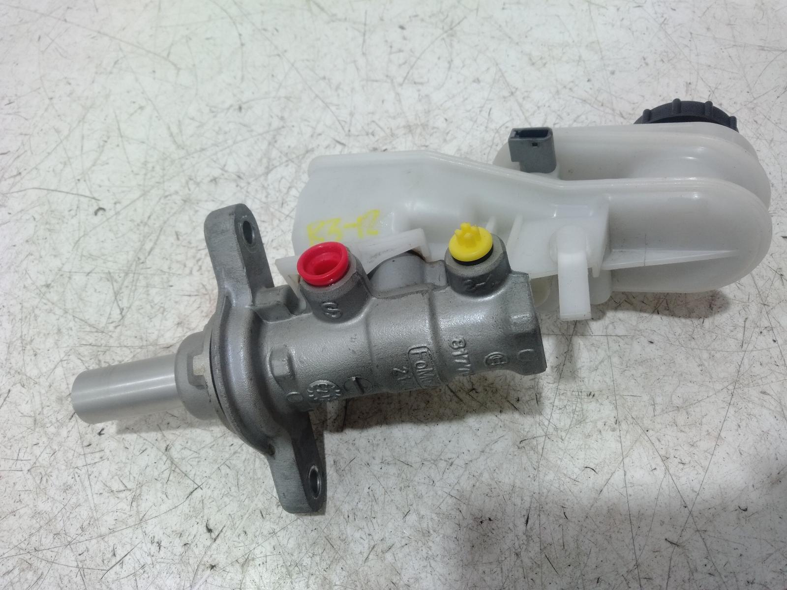 Master_Cylinder