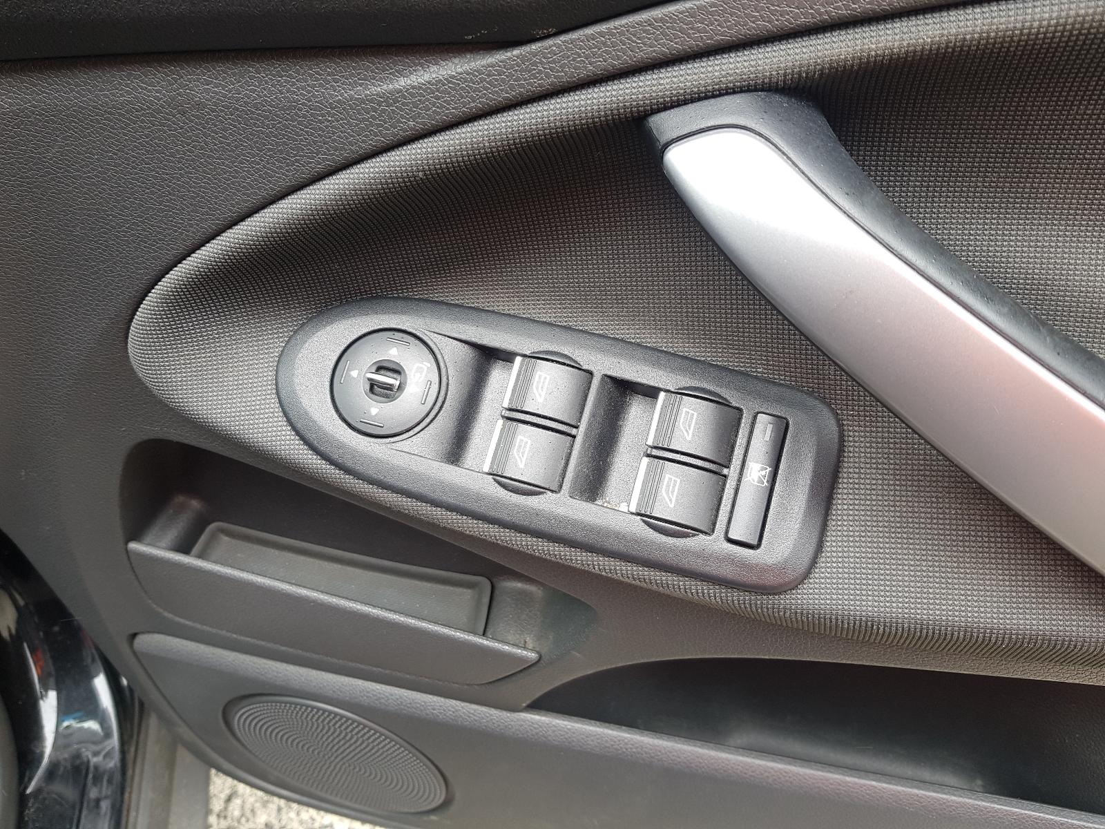 Ford Kuga - TE 2012-2013