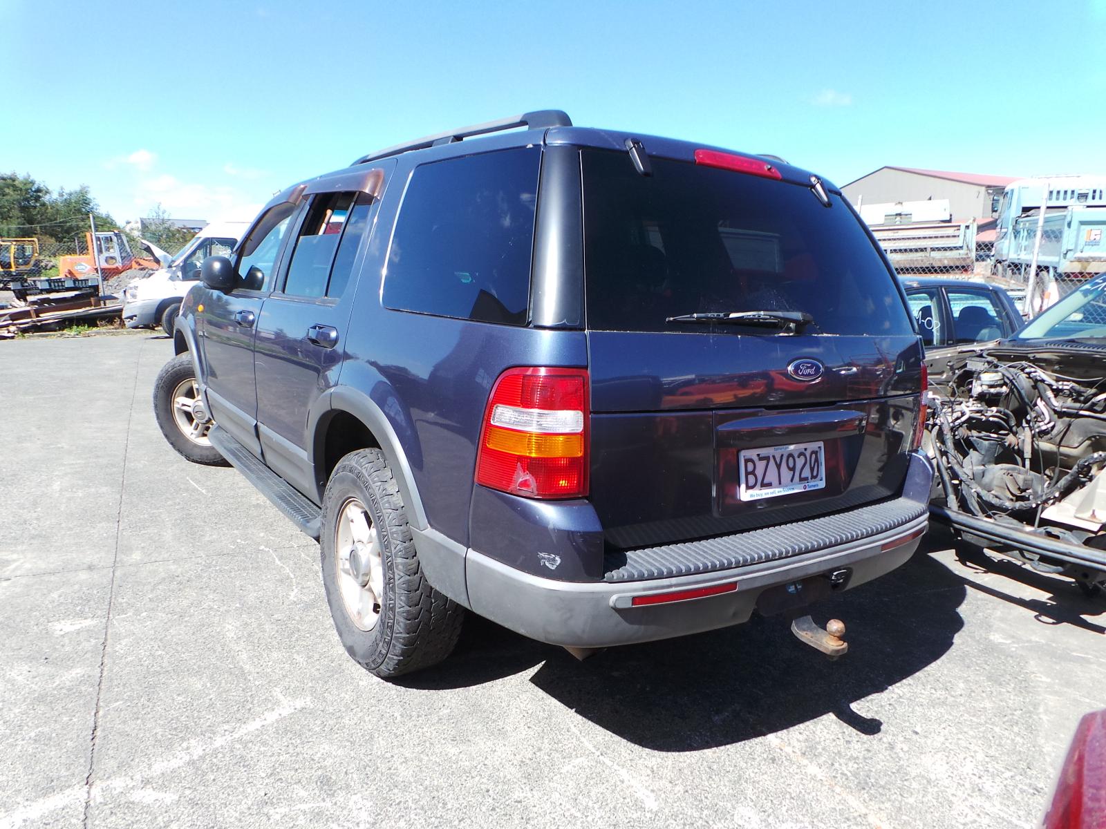 Ford Explorer - UT 2001-2005