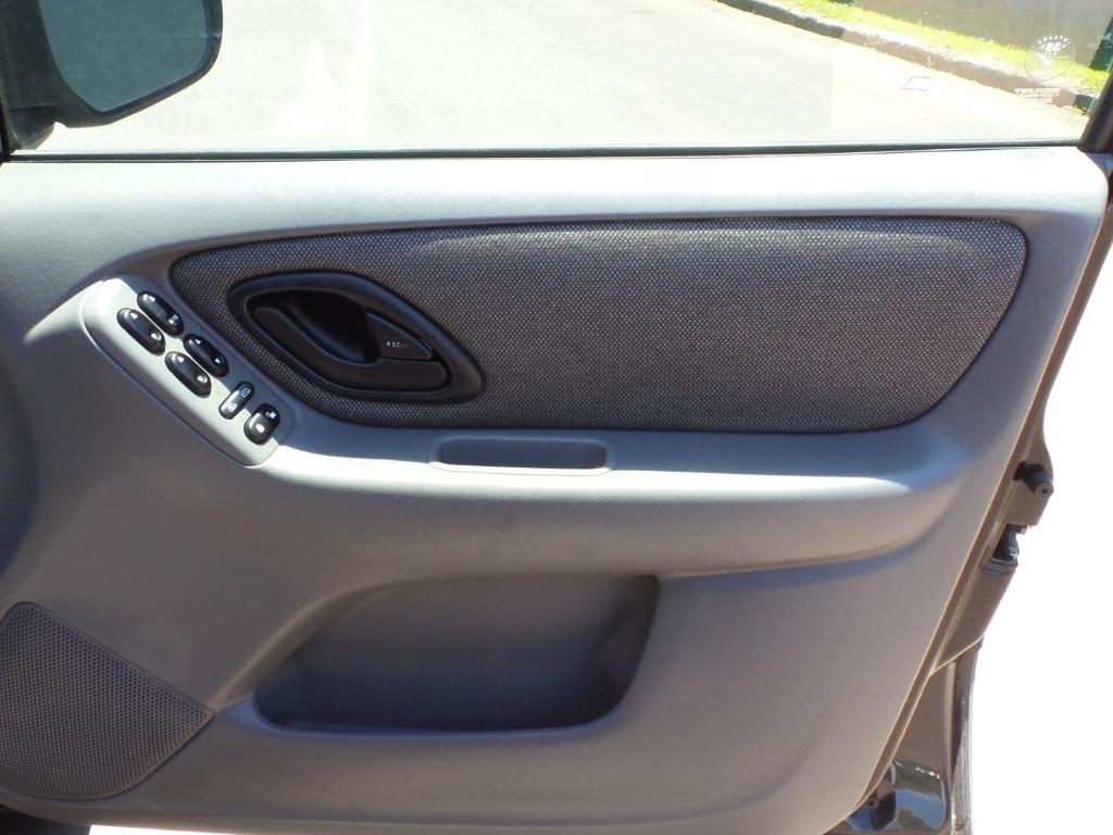 Ford Escape - EP 2001-2003