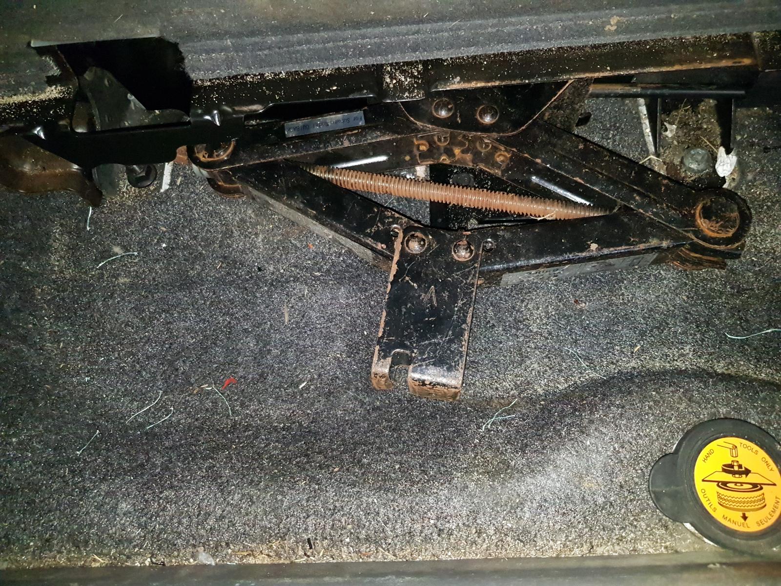 Ford Explorer - UT 2005-2007