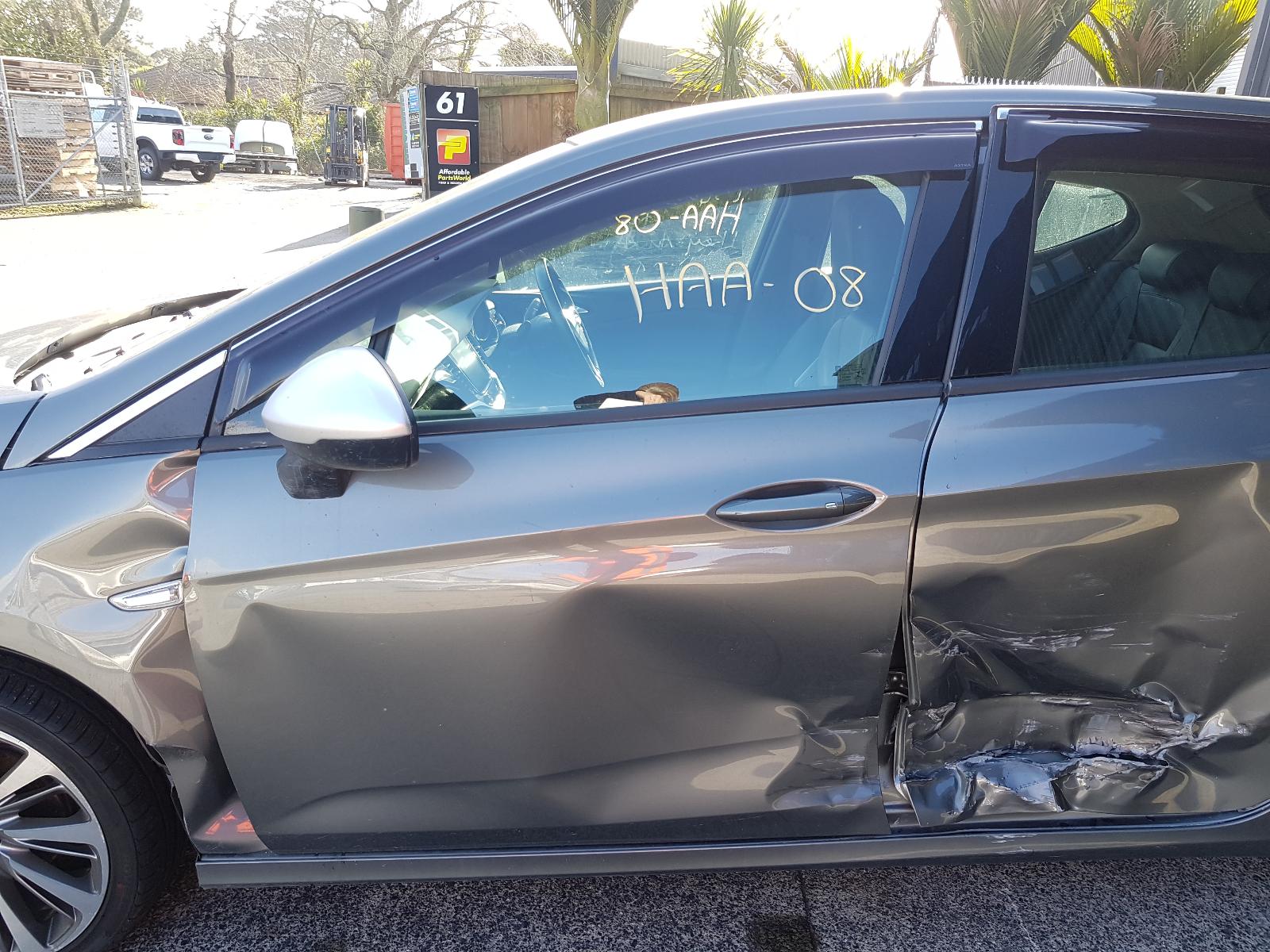 Holden Astra - J 2009-Present