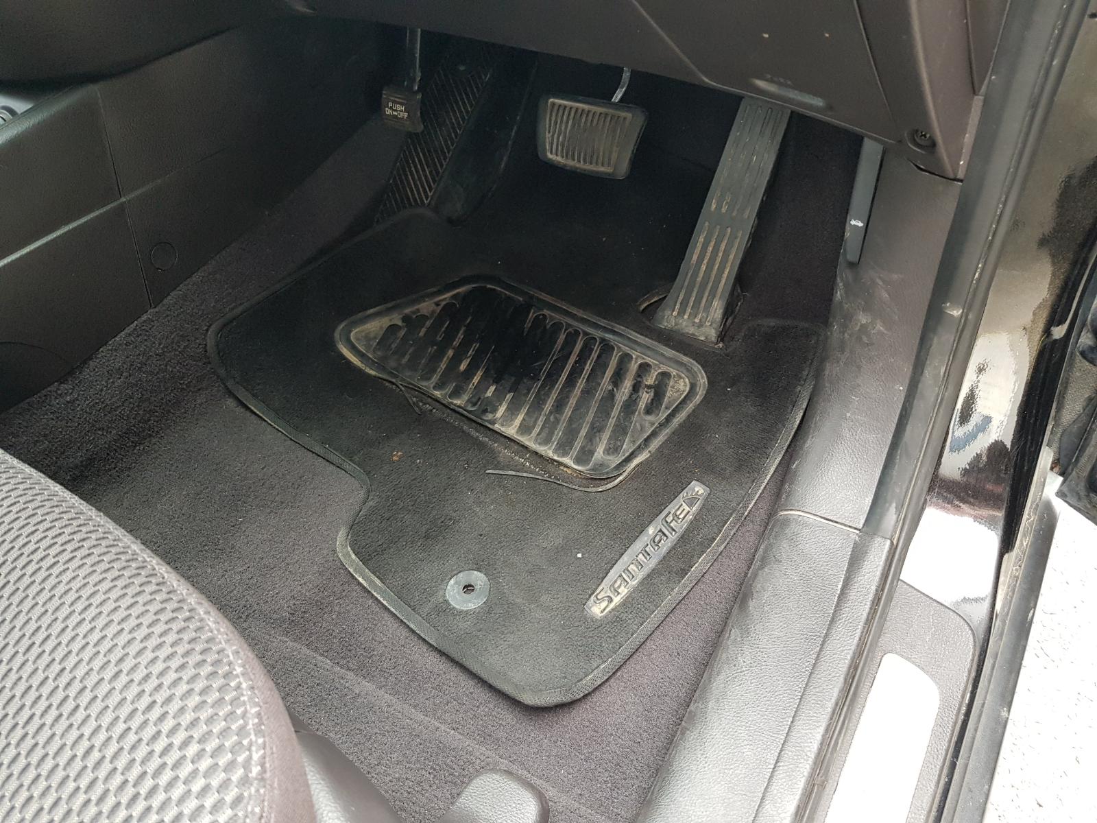 Hyundai Santa Fe - 2006-2012