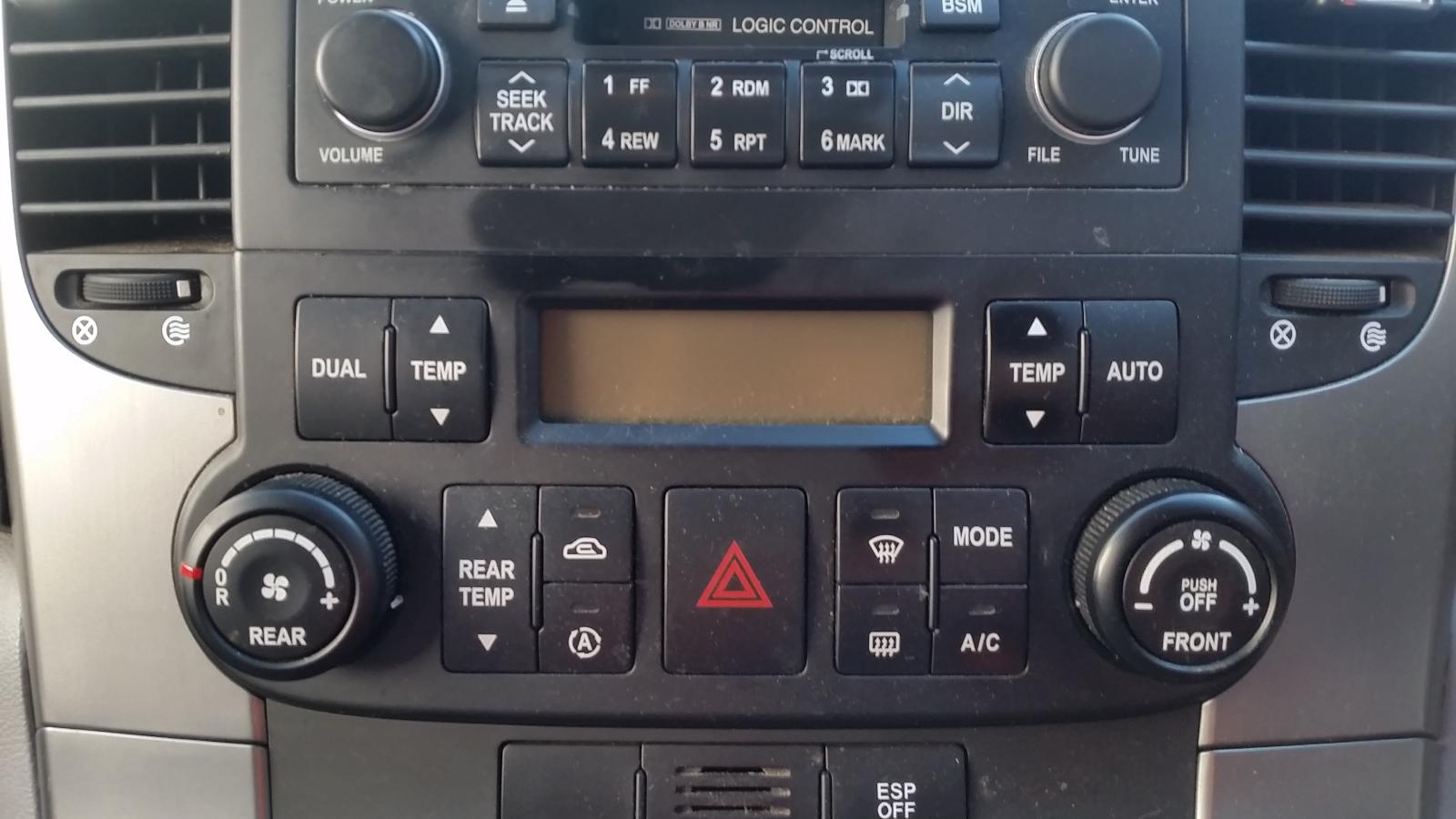 KIA Carnival - 2nd Gen 2006-2014