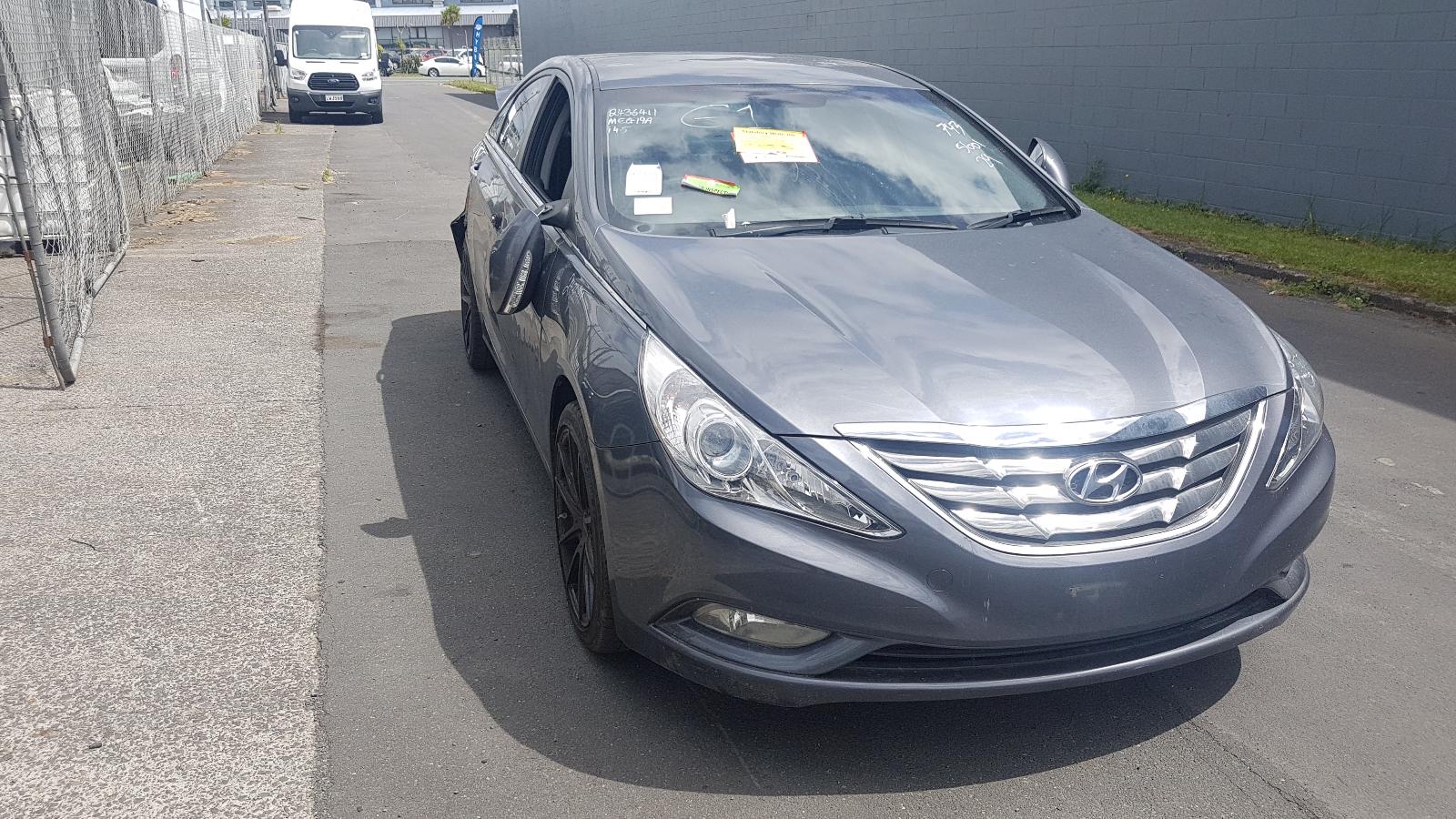 Hyundai i45 - 2010-2013