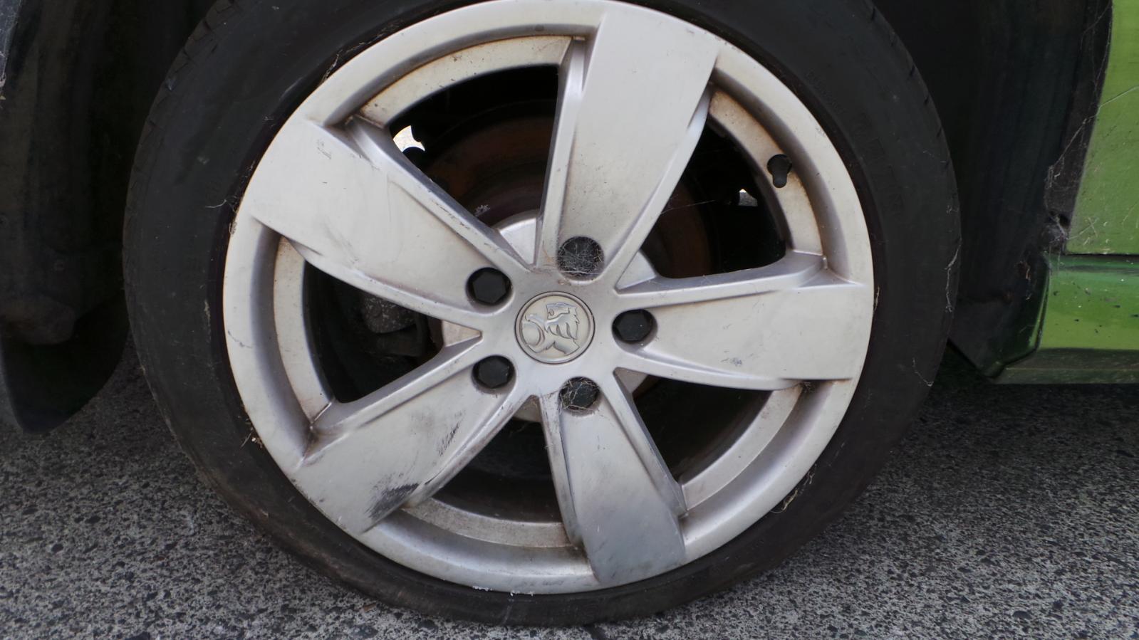 Holden Commodore - VY  2002-2004