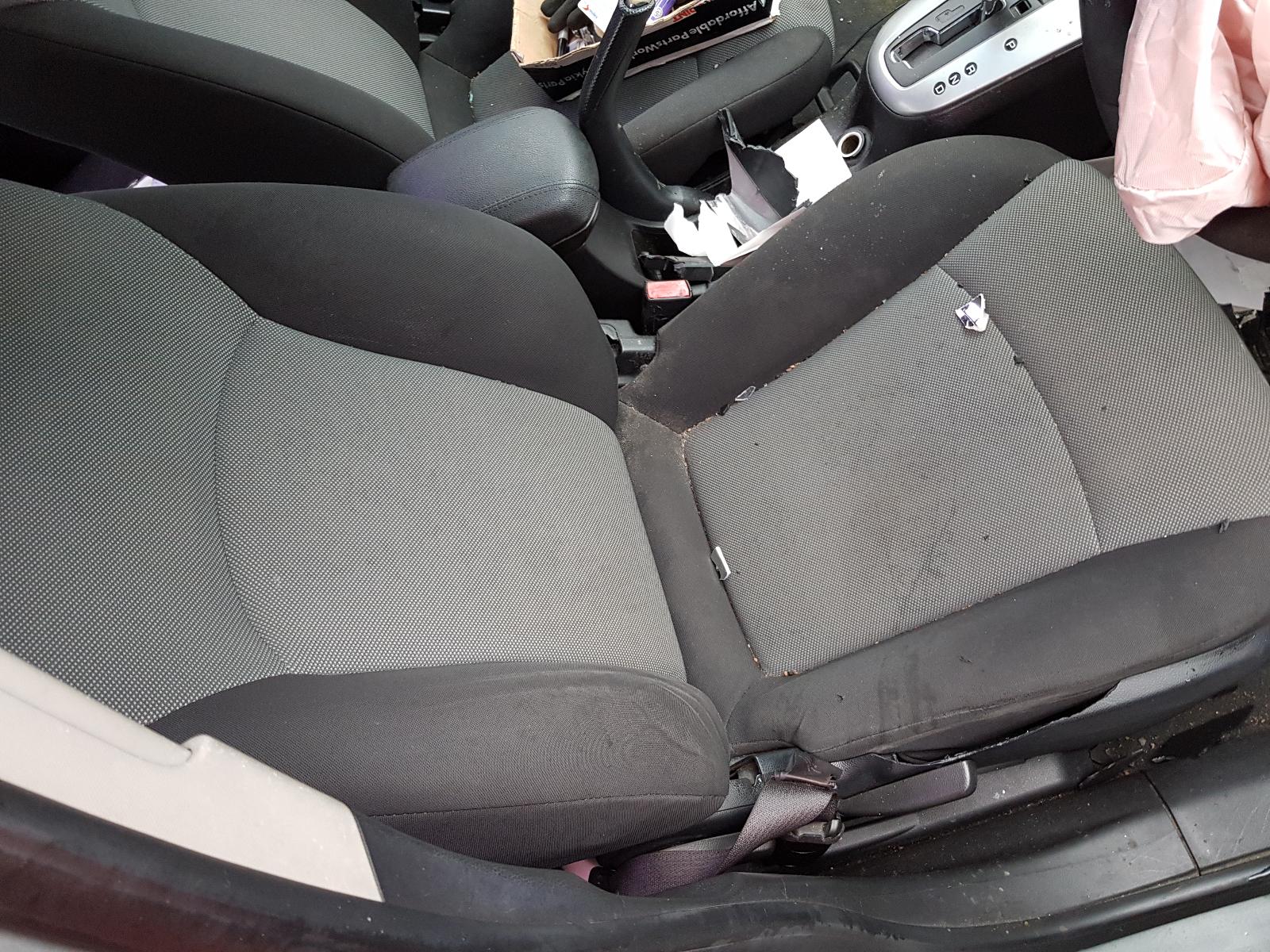 Holden Cruze - 2009-Present