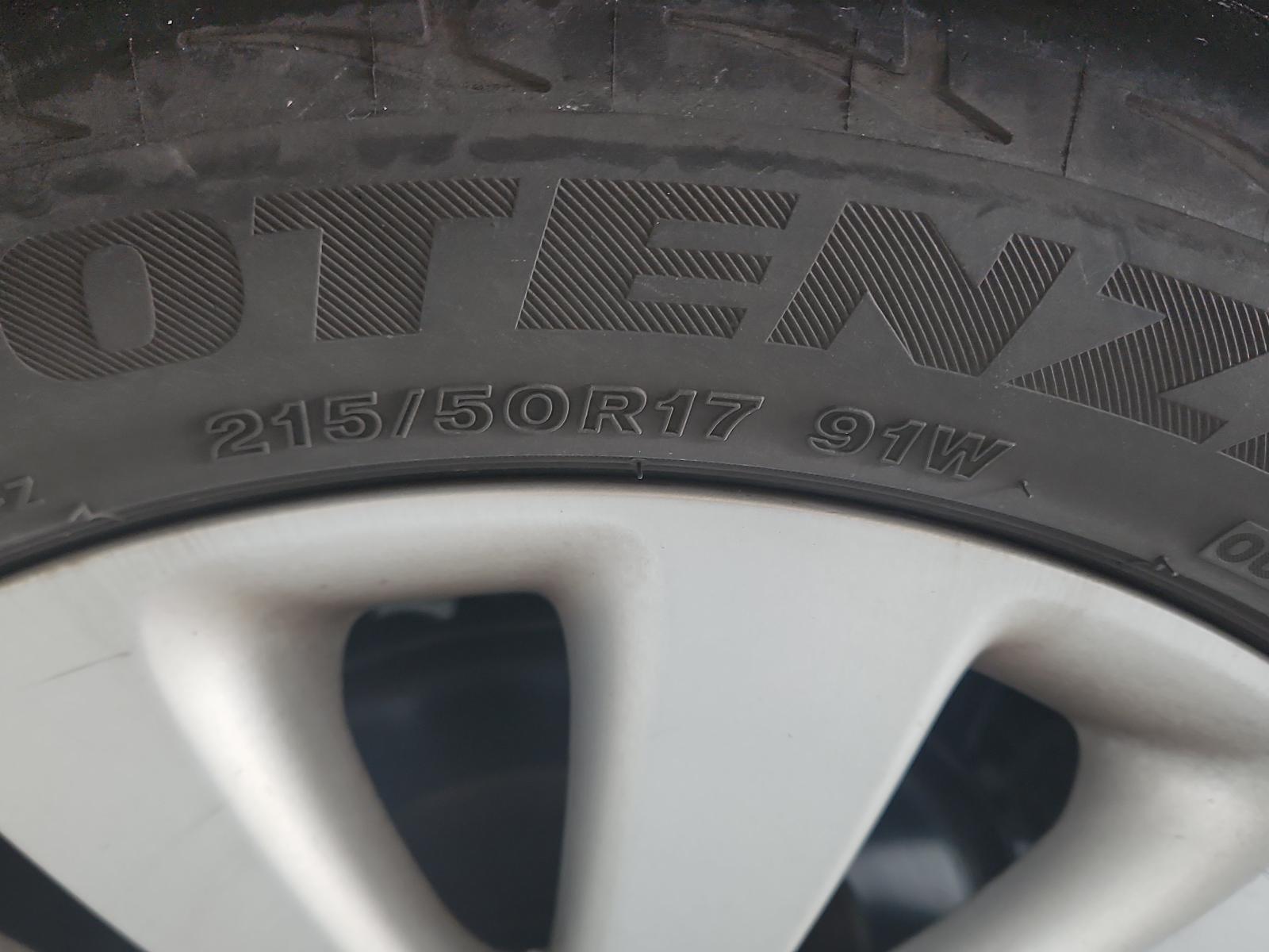 Holden Cruze - 2009-Present