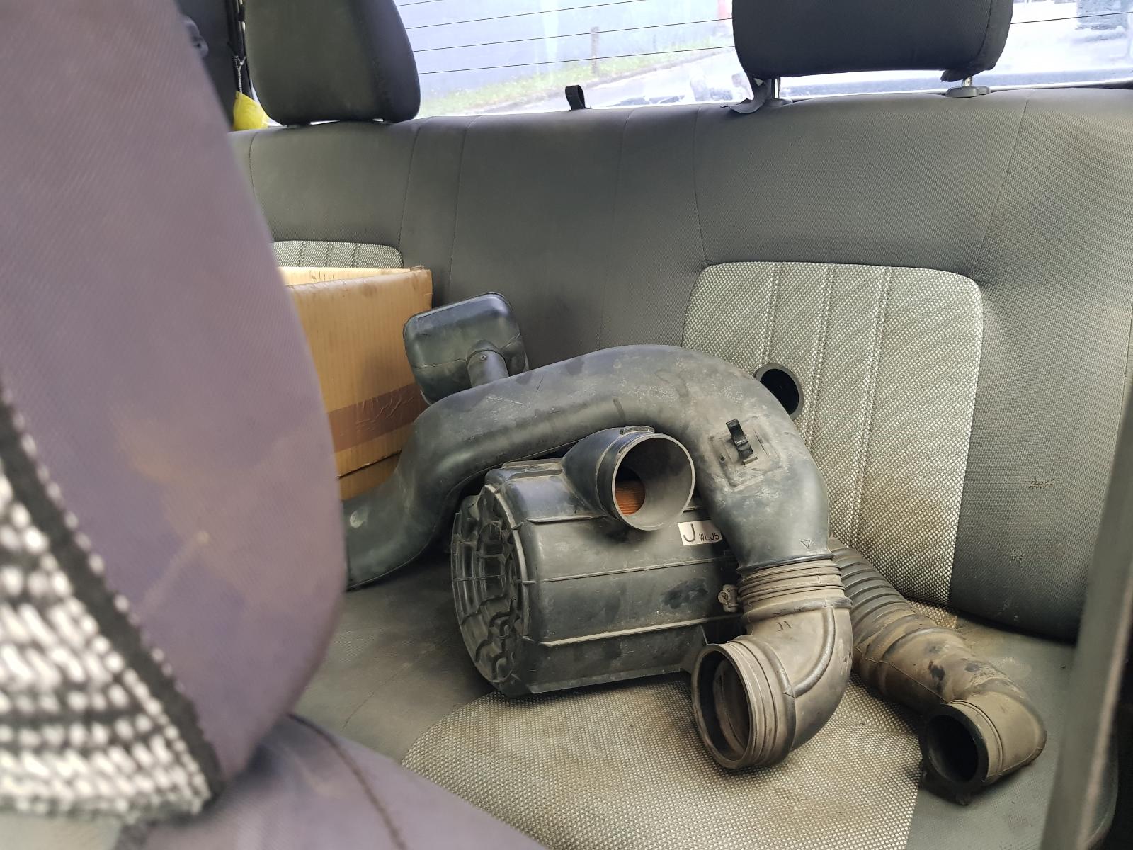 Ford Courier - UT 2005-2006