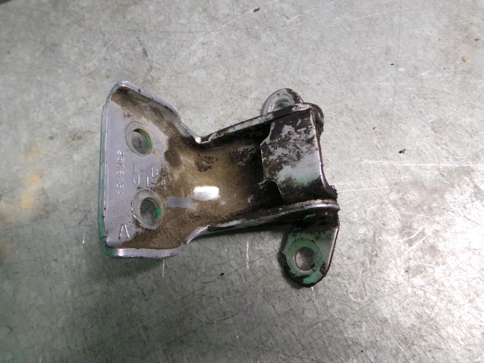Door_Hinge_Runner