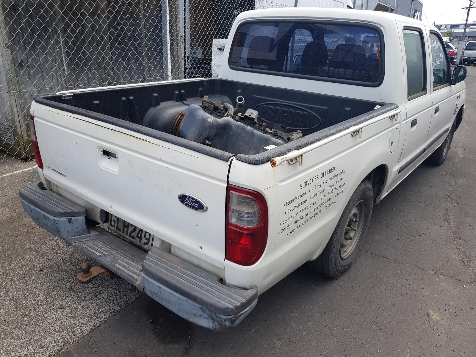 Ford Courier - UT 2005-2006