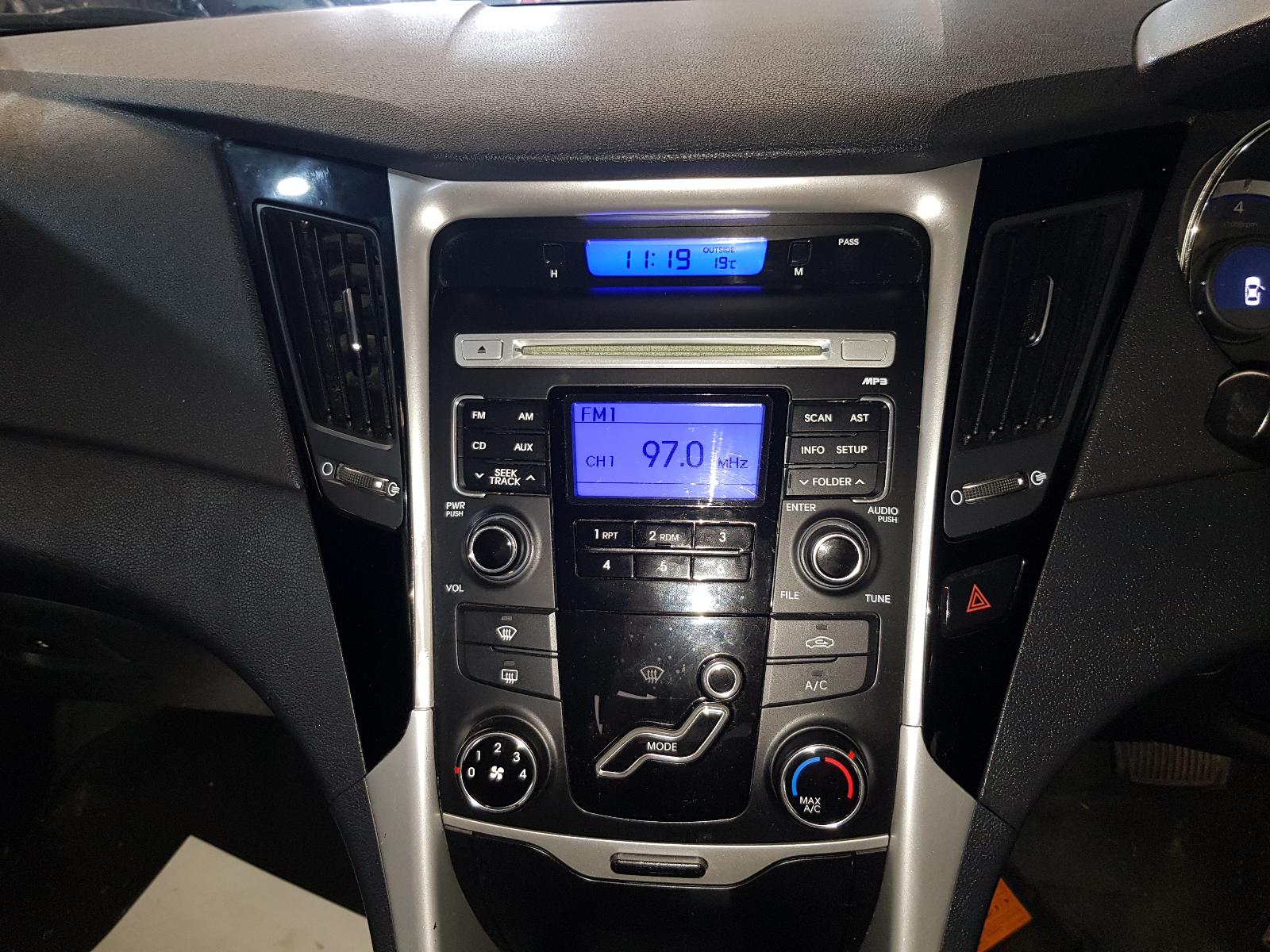 Hyundai i45 - 2010-2013