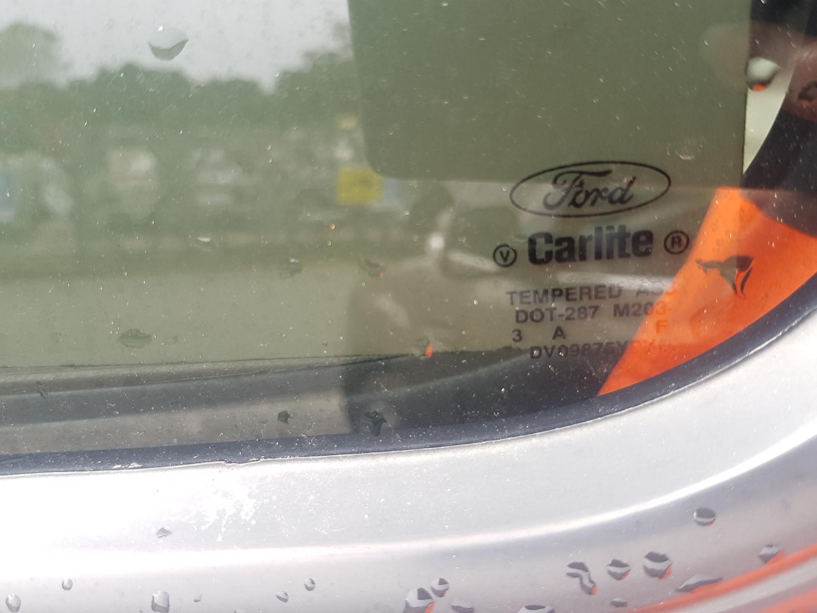 Ford Explorer - UT 2001-2005