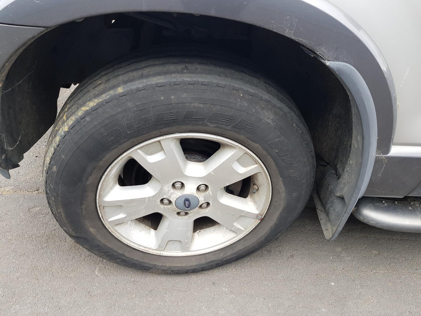 Ford Explorer - UT 2001-2005