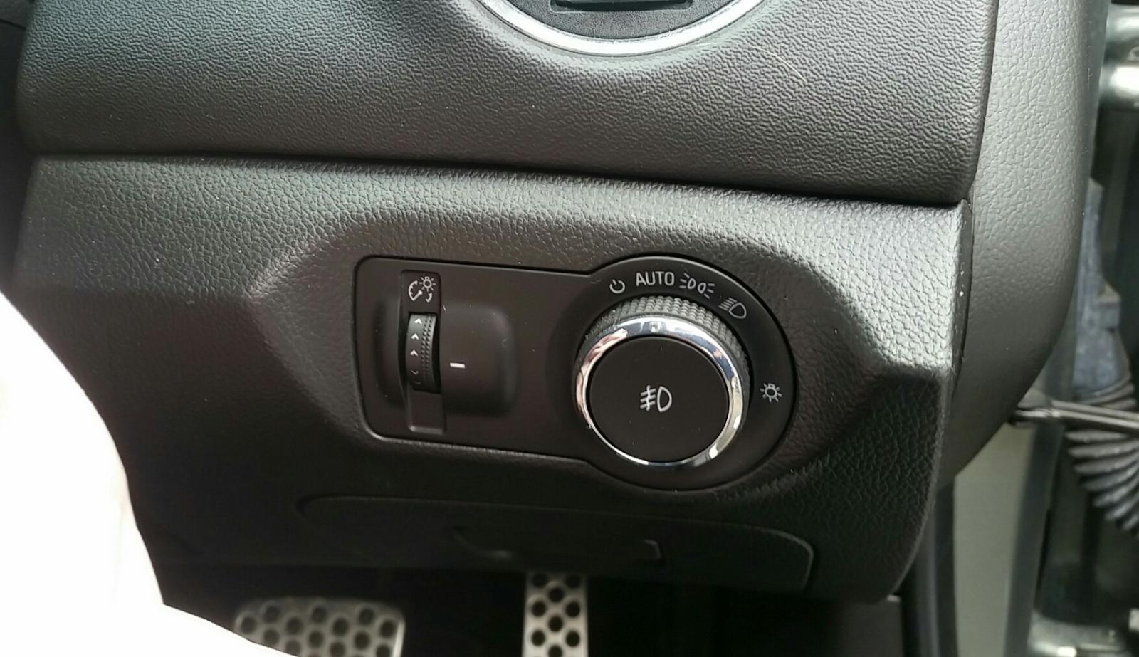 Holden Cruze - 2009-Present