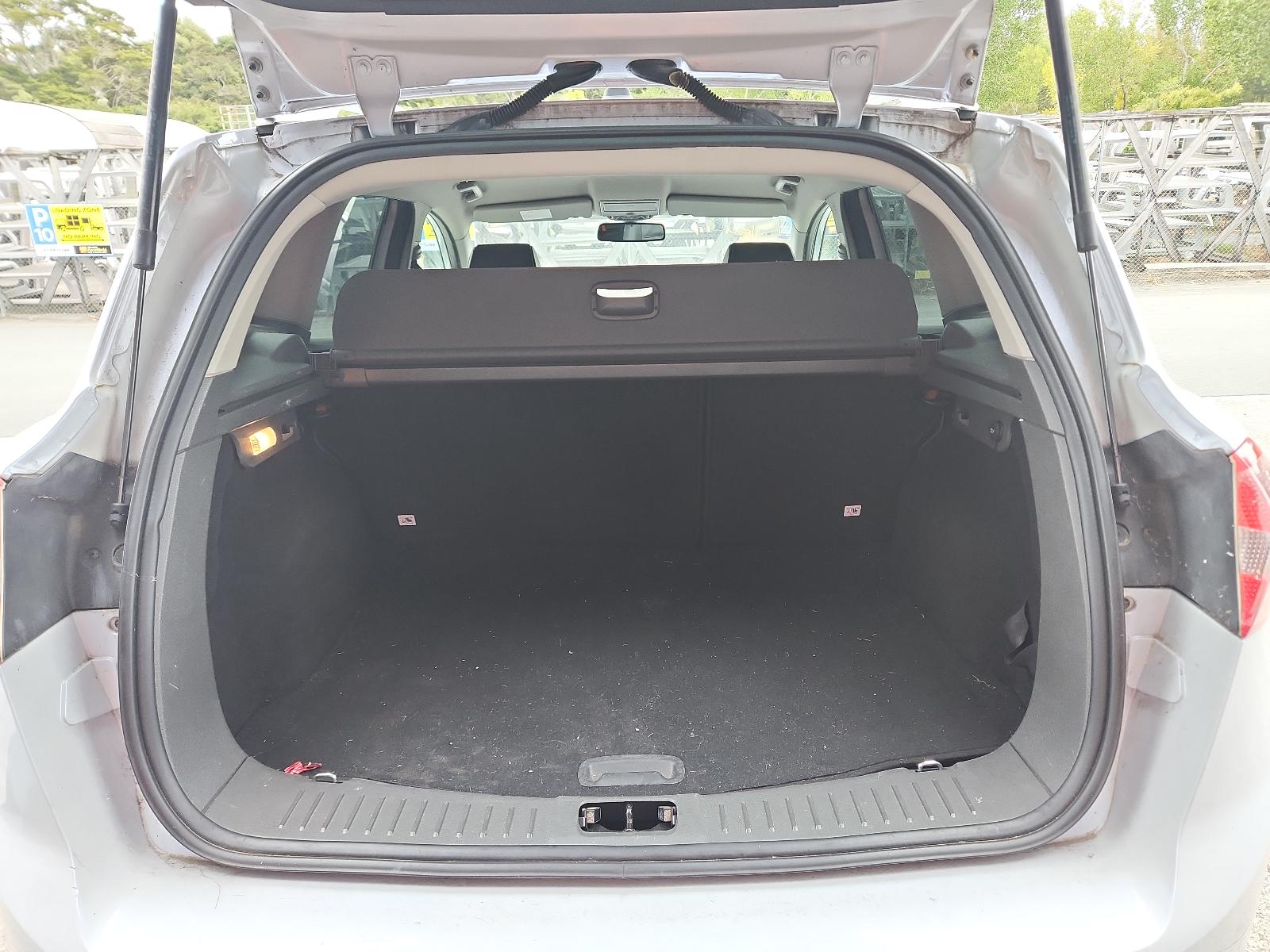 Ford Kuga - TE 2012-2013